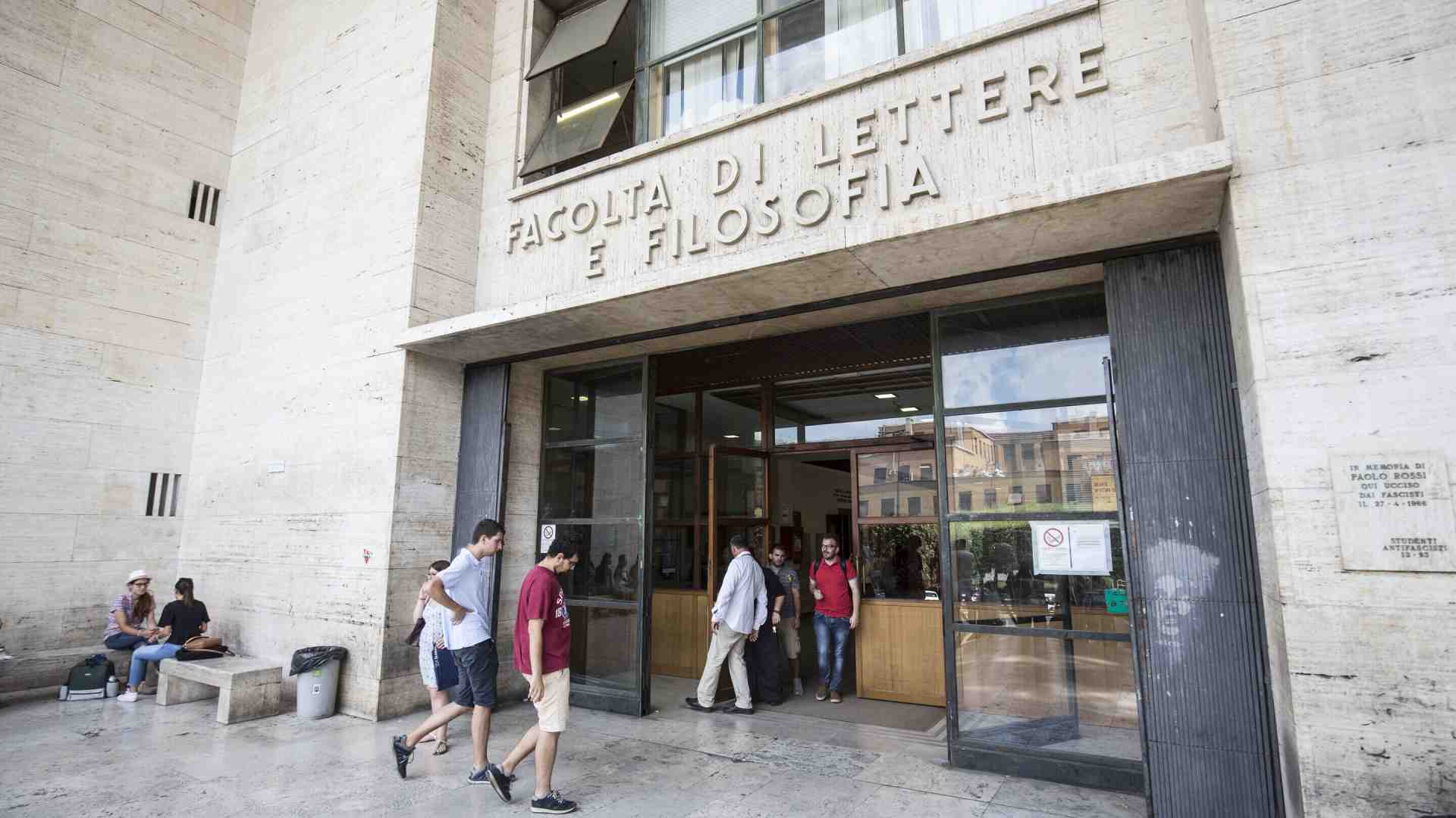 Immagine di Azione Universitaria: "I nostri ragazzi sono stati aggrediti alla Sapienza dai collettivi di sinistra"