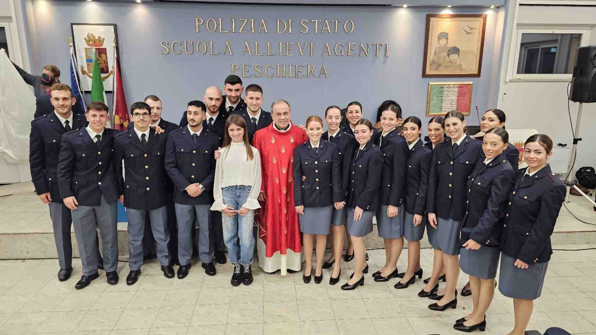 Immagine di Cresime alla Scuola di Polizia di Peschiera