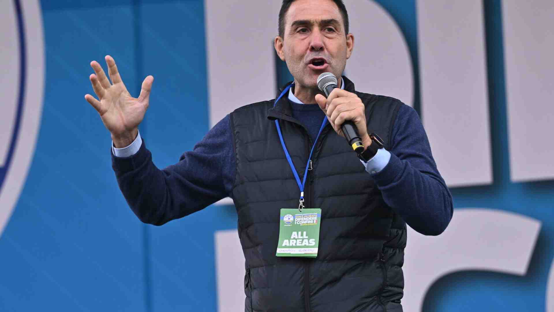 Immagine di "Ora aiuto la Lega". Vannacci e la convention del Mondo al contrario: “Resto se non cambiano i presupposti”
