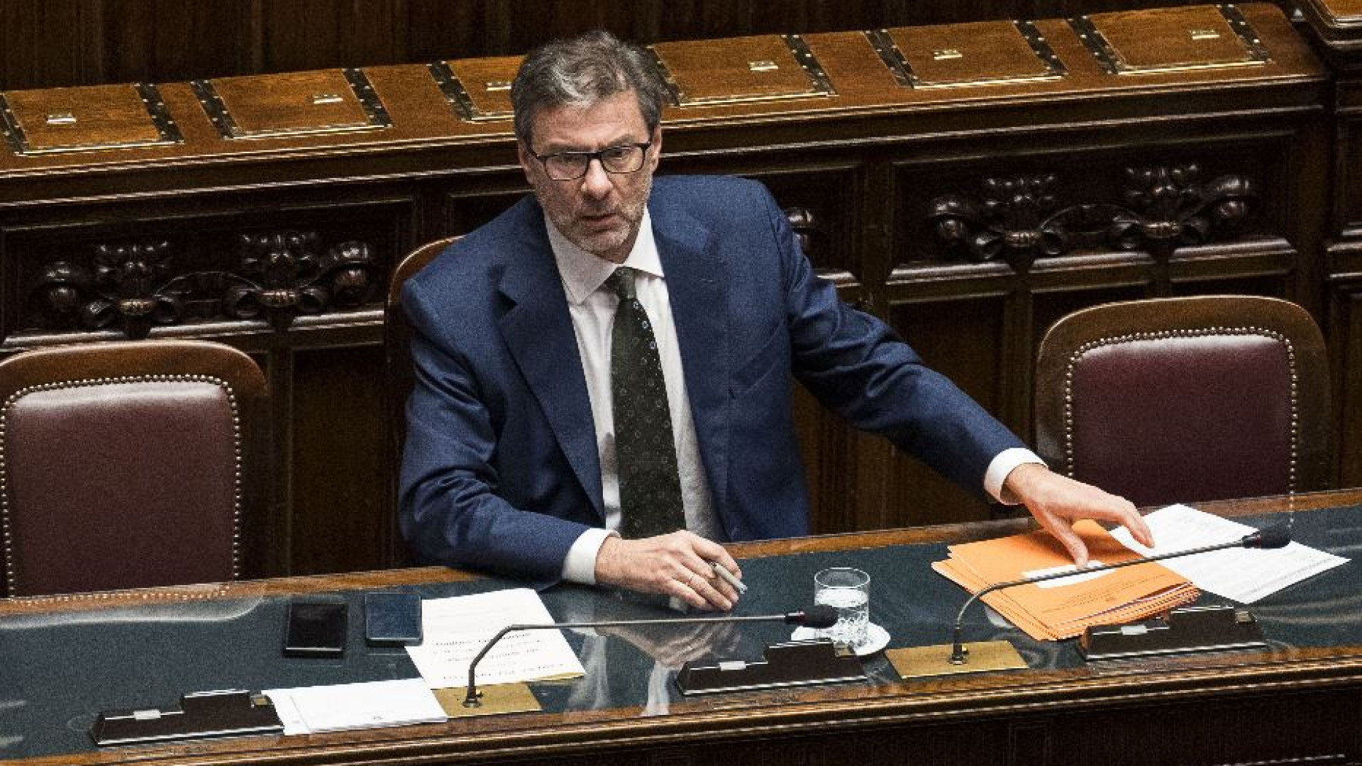 Immagine di Giorgetti: «Tutti aiutino la crescita»