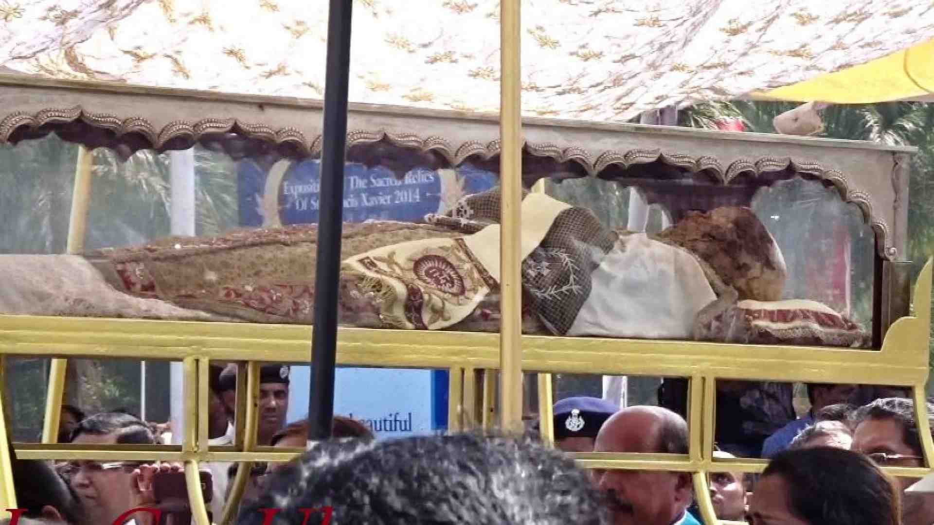 Immagine di A Goa l'esposizione delle reliquie di San Francesco Saverio
