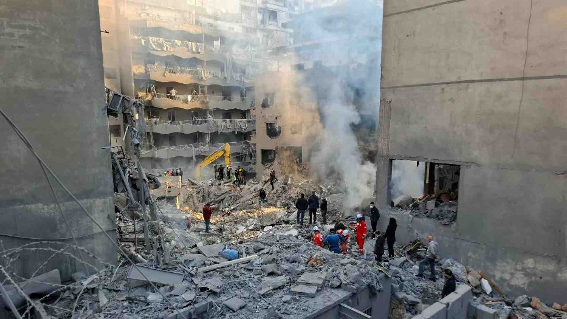 Immagine di Bombe sul centro di Beirut: 12 morti. Nel mirino il capo militare di Hezbollah