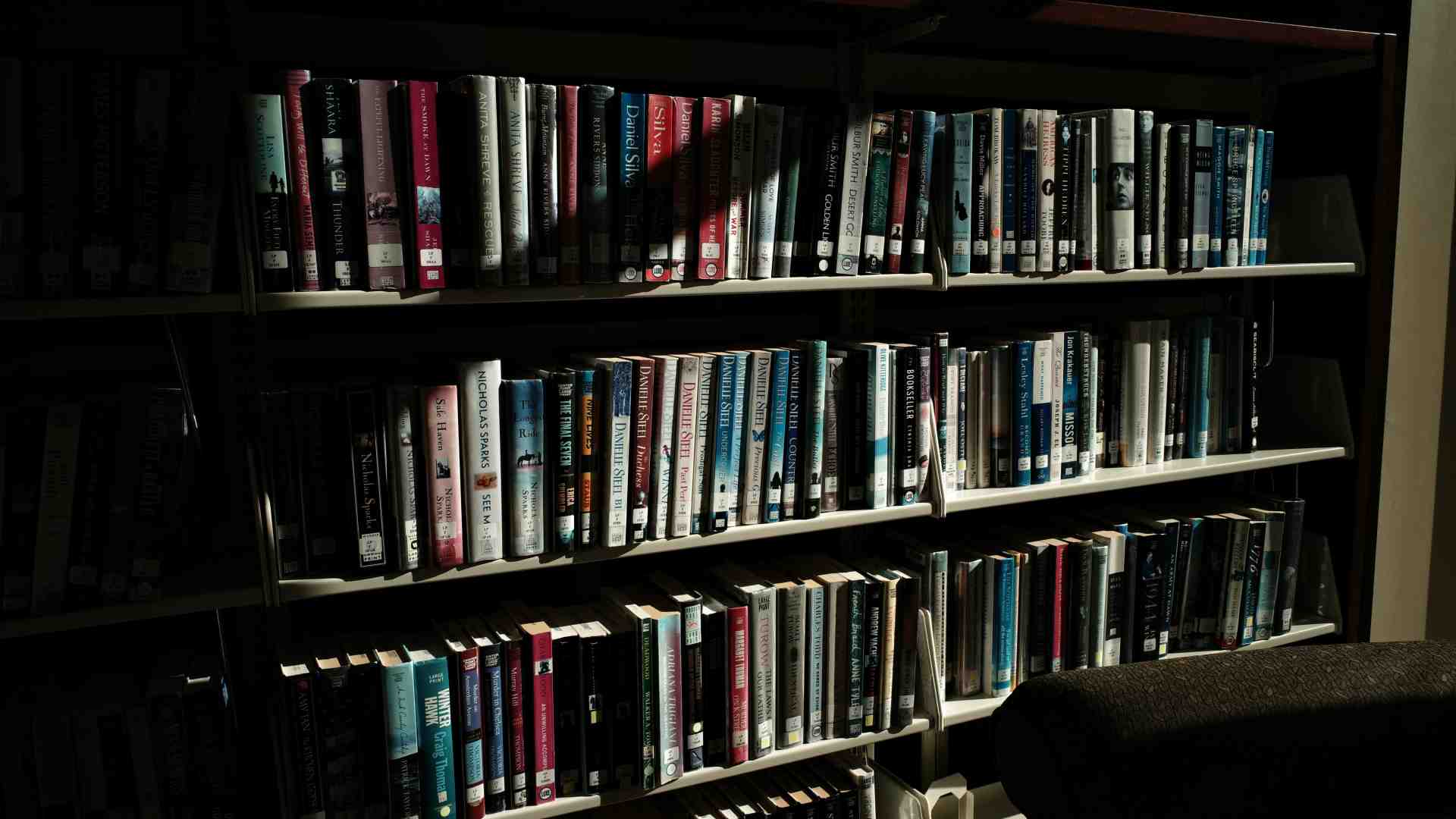 Immagine di L'ombra di Harauld Hughes, il drammaturgo che non esisteva