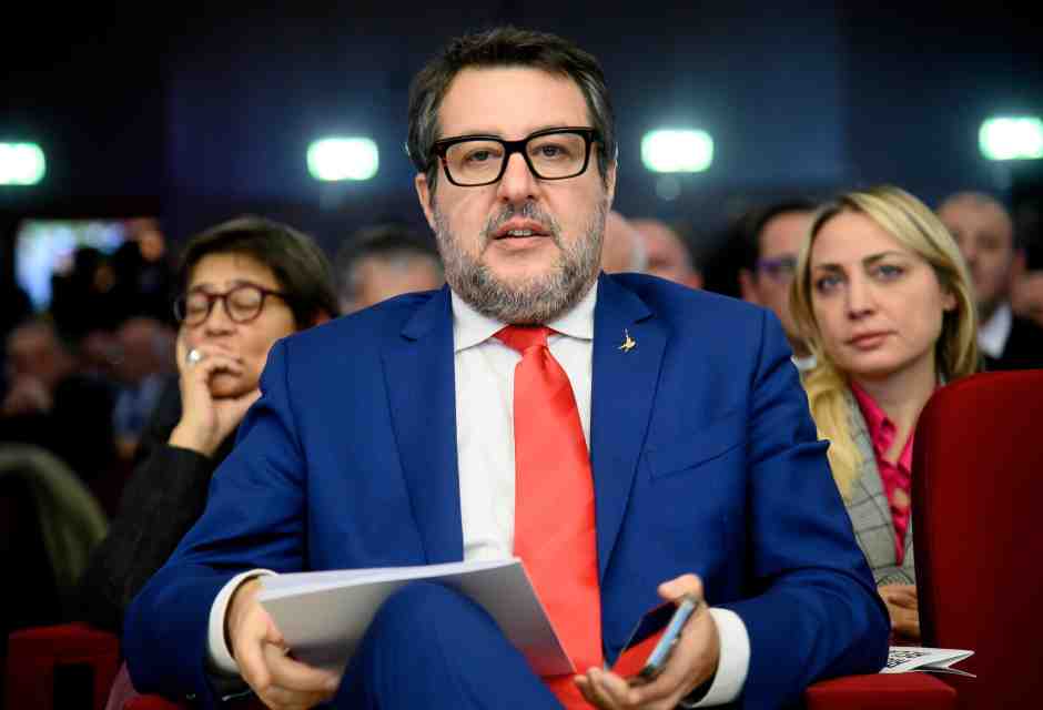 Il bebè Salvini. Scavalca Meloni su Netanyahu, ma deve fare marcia indietro. Zaia lo insegue. Le nomine a Fs