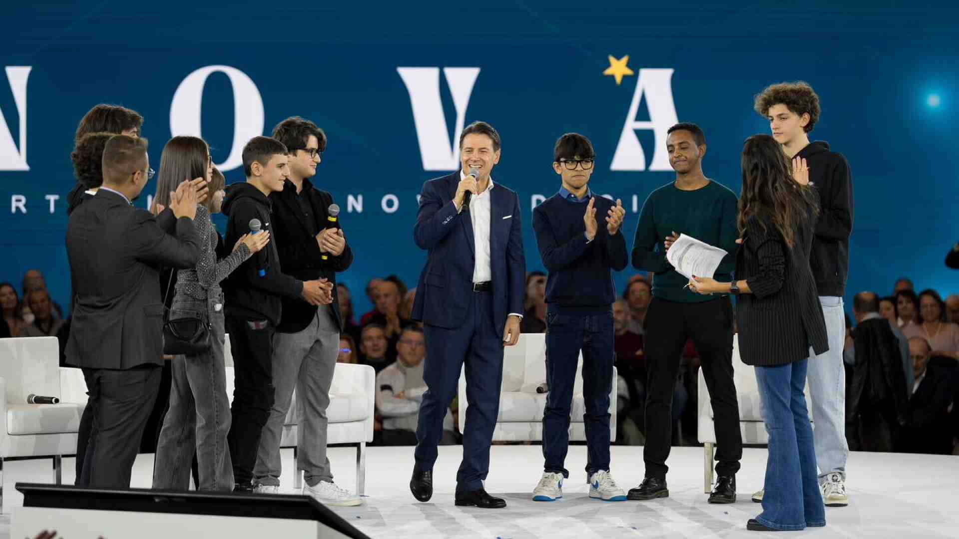 Immagine di Lode ai pessimi grillini che la politica ha reso formidabili riformisti