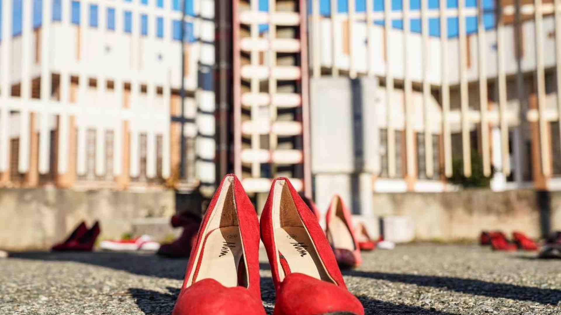 Immagine di Lucia, Ambra e le altre: «Vi raccontiamo le nostre storie di violenza»