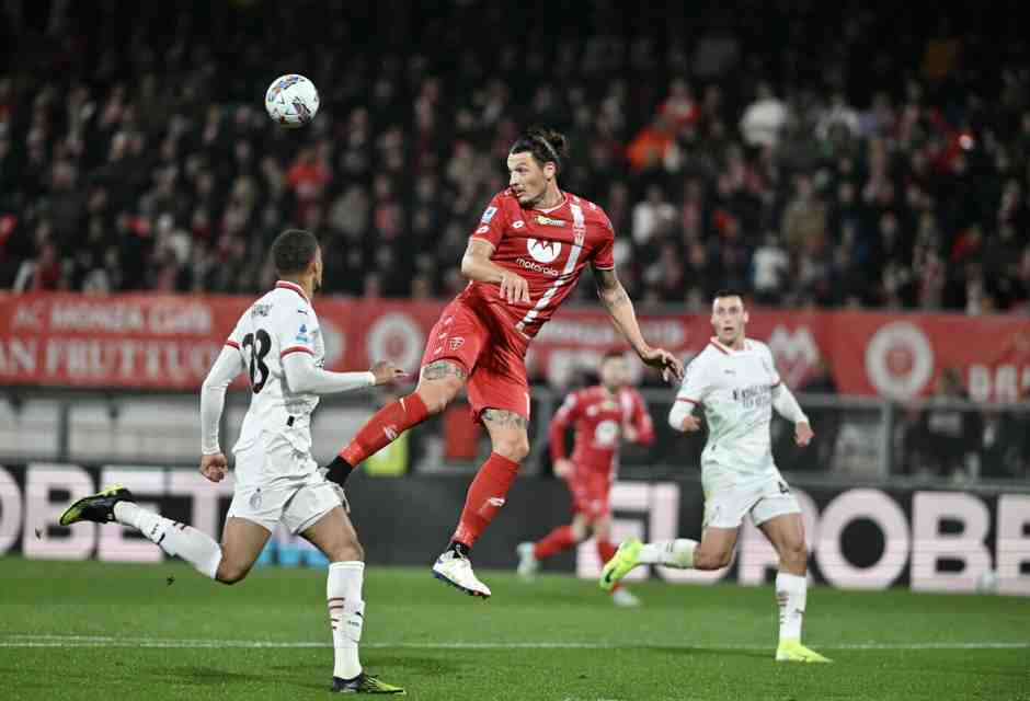 L'attaccante del Monza Milan Djuric (foto LaPresse)