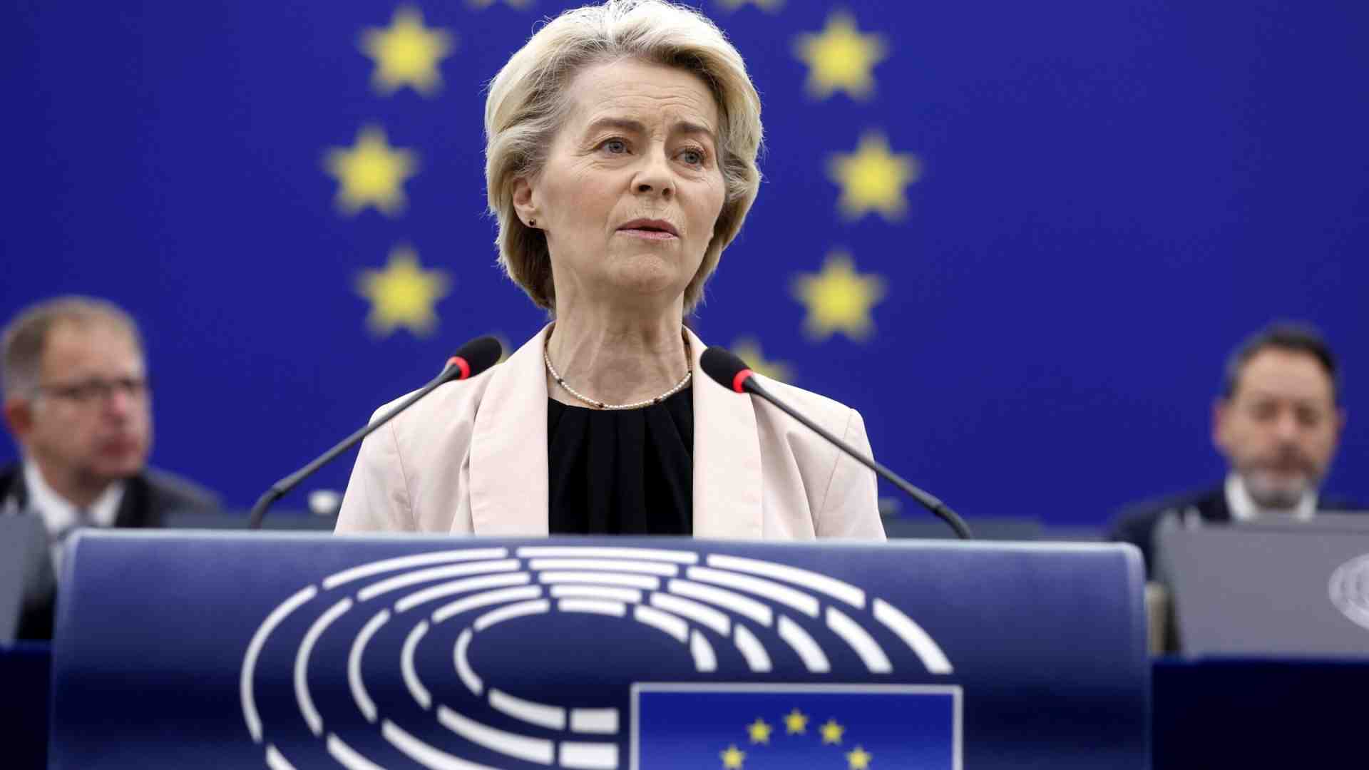 Immagine di Von der Leyen parte ammaccata. La maggioranza europeista è a pezzi. La colpa non è dell’estrema destra
