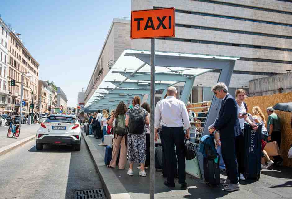 Mille taxi (e poi?). Le nuove licenze sono pronte al via, ma la concorrenza può attendere