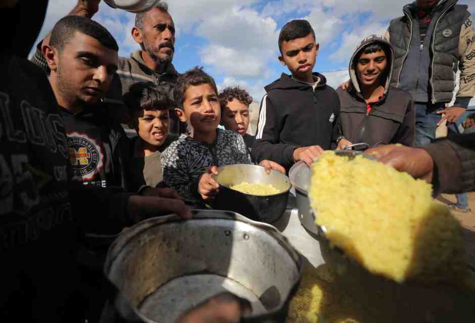 Israele manda tonnellate di aiuti a Gaza, ma si crede solo ai numeri di Hamas