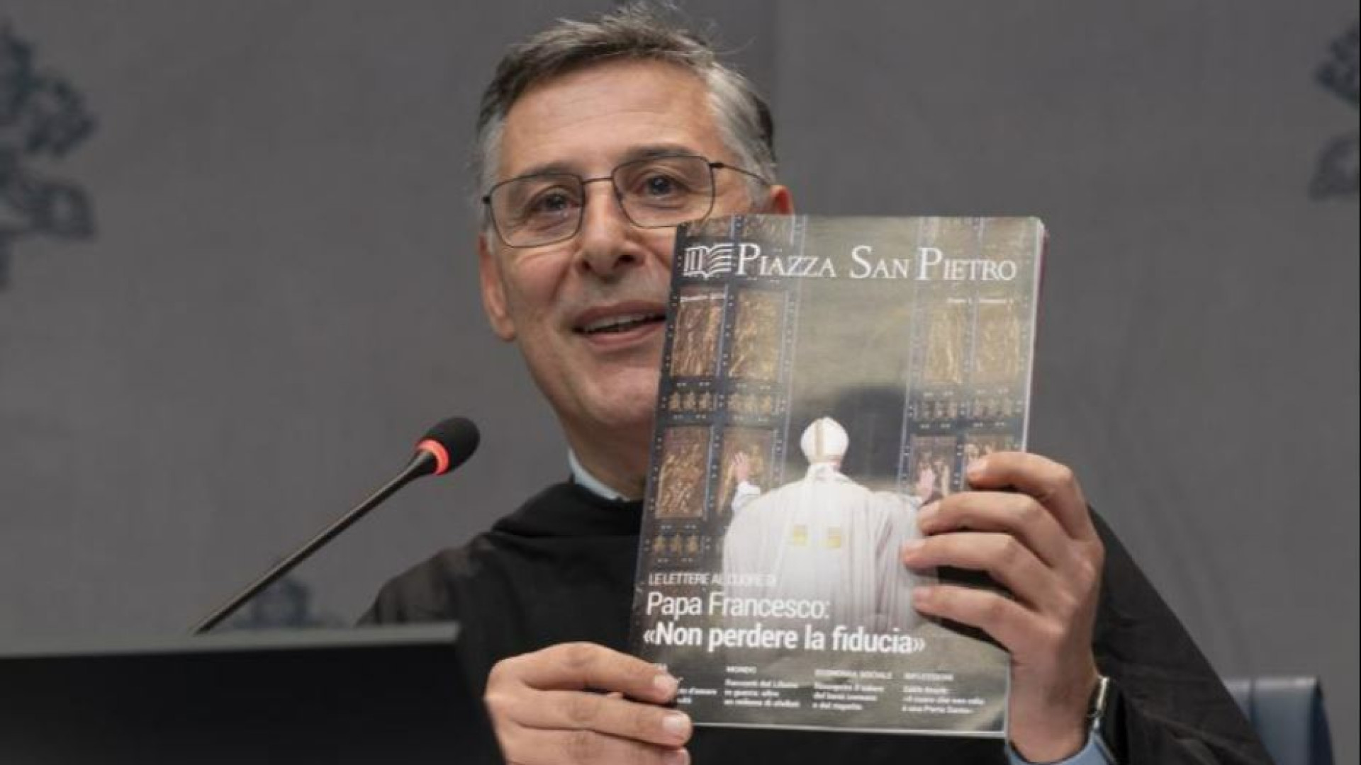 Immagine di Un filo diretto con il Papa: Francesco apre la sua rubrica delle lettere