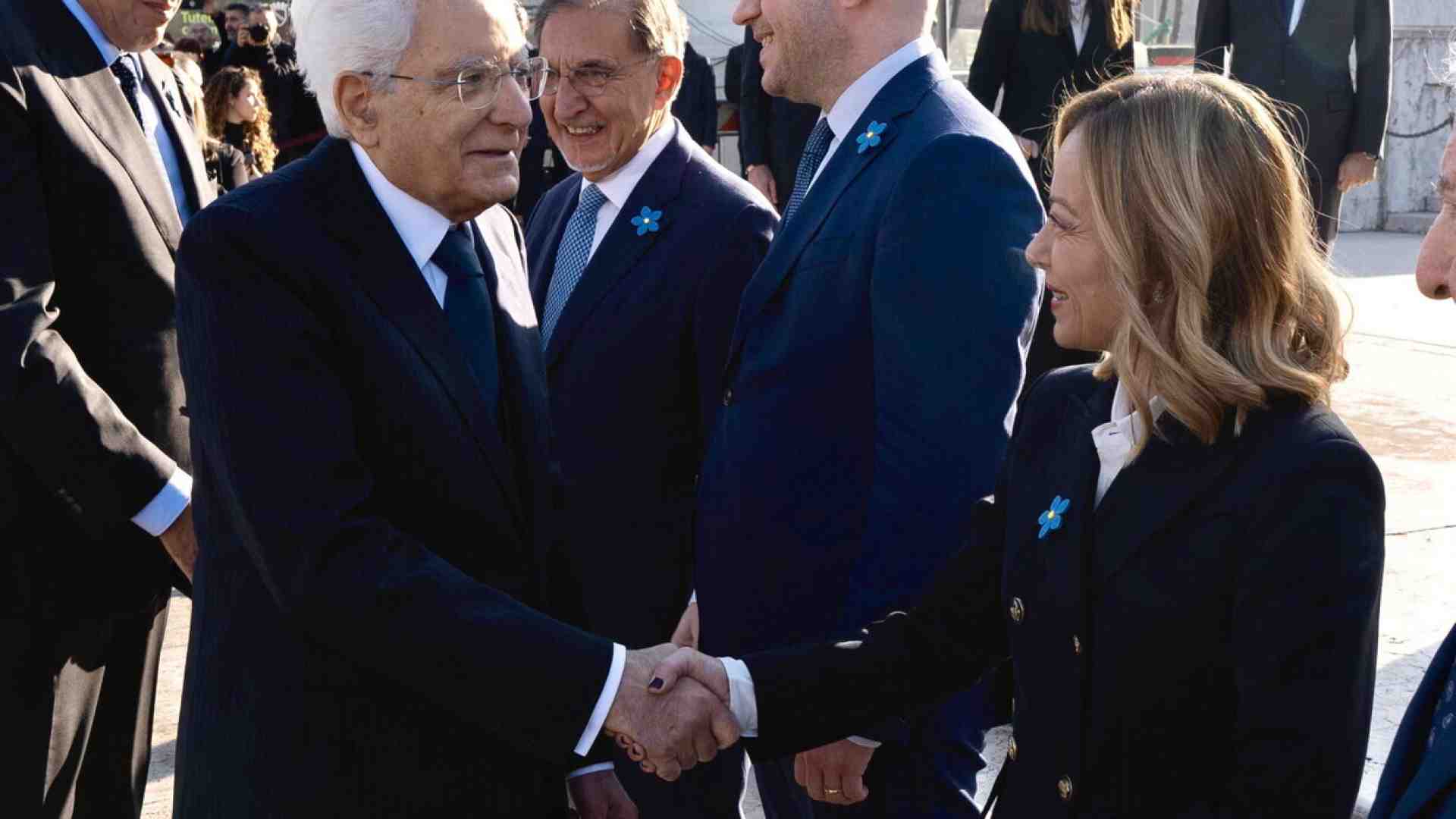 Immagine di Fitto si dimette, Meloni a pranzo da Mattarella. Ipotesi di un tecnico europeista