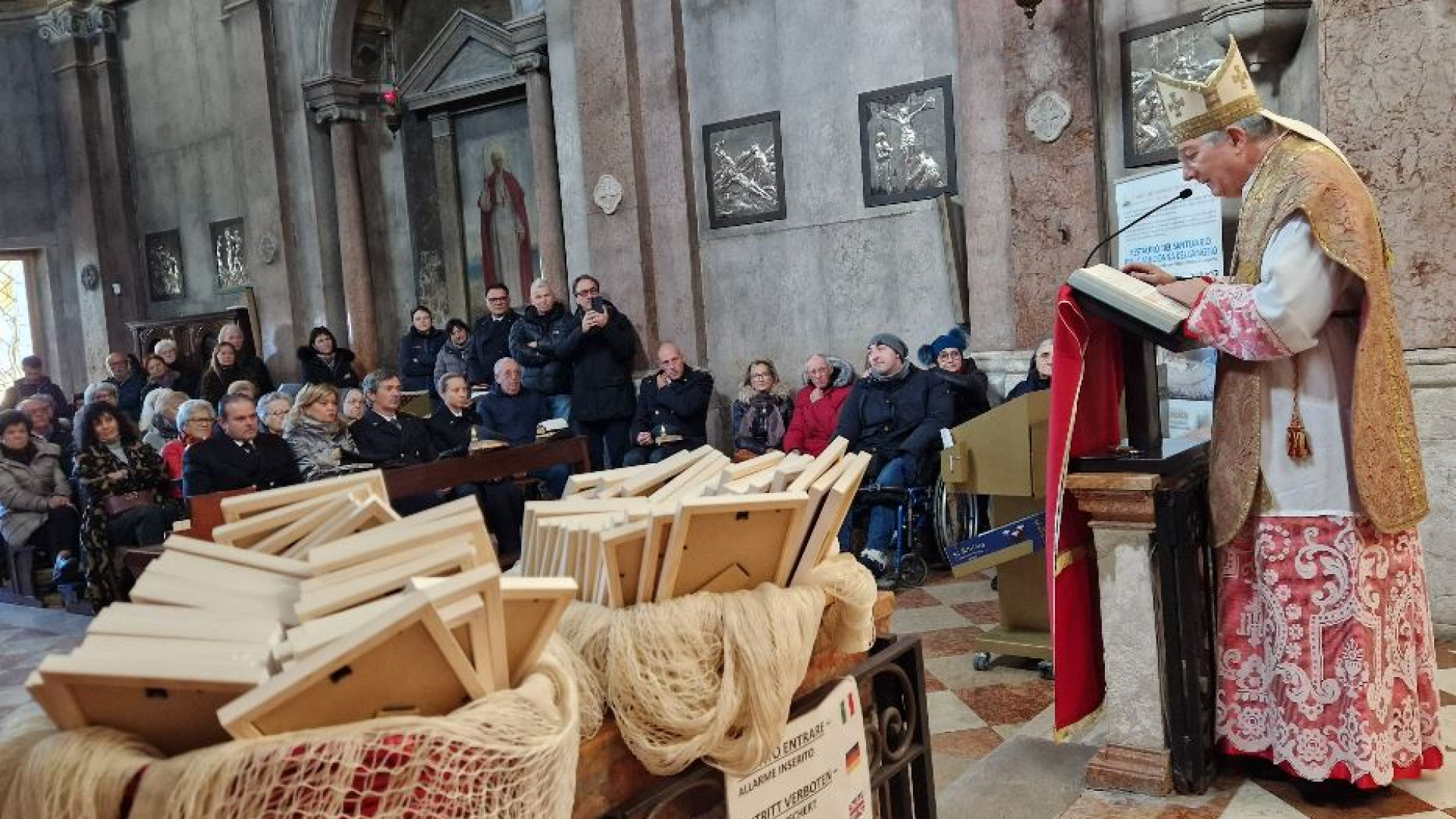 Immagine di Moraglia e l'elogio dei pescatori: «La vostra è un'arte»