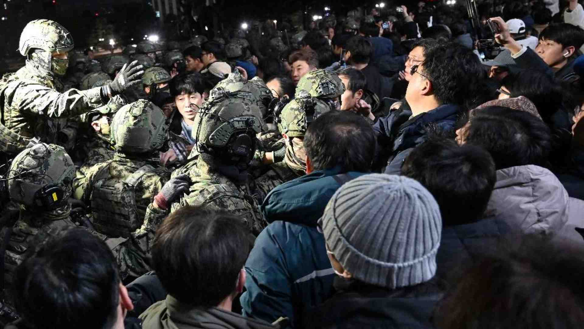 Immagine di Il fallito blitz del presidente nel silenzio della Casa Bianca