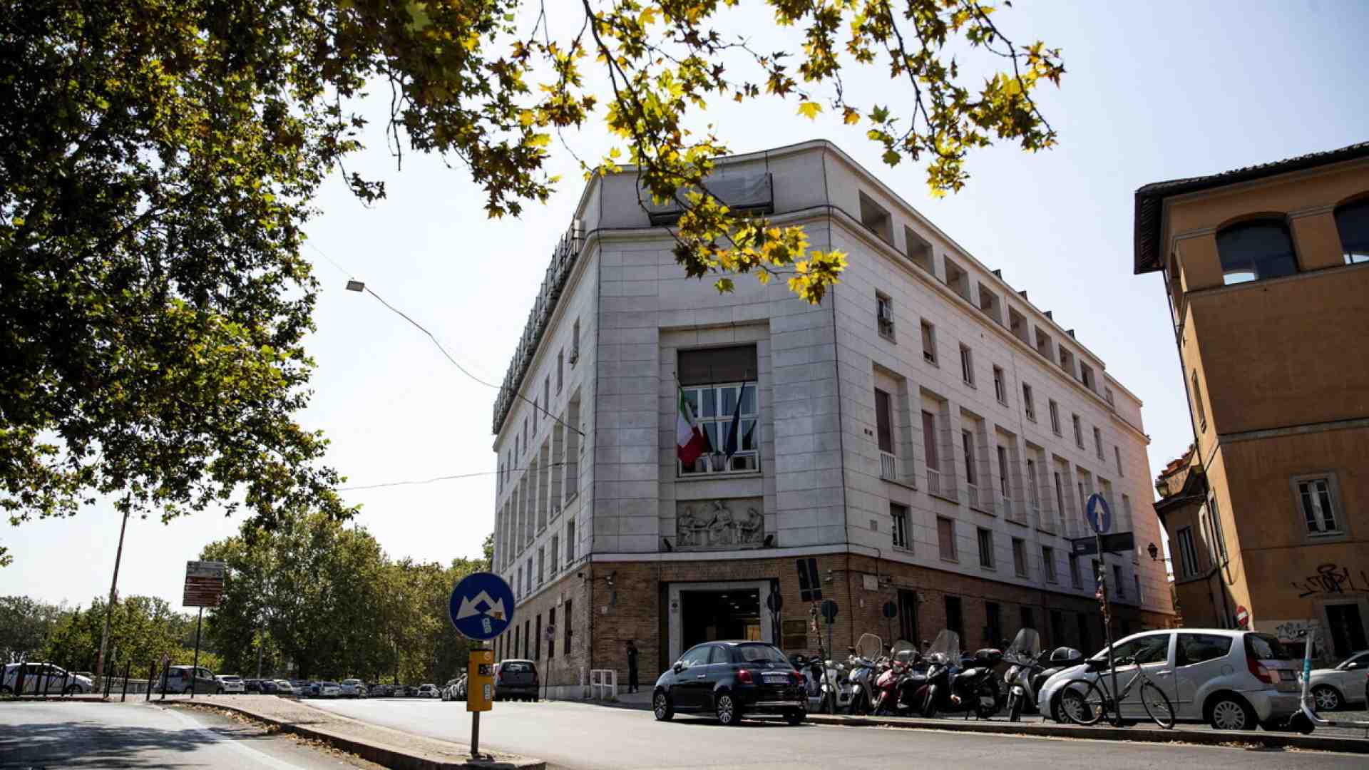Immagine di Un astrologo al ministero della Salute per parlare di lotta contro il cancro