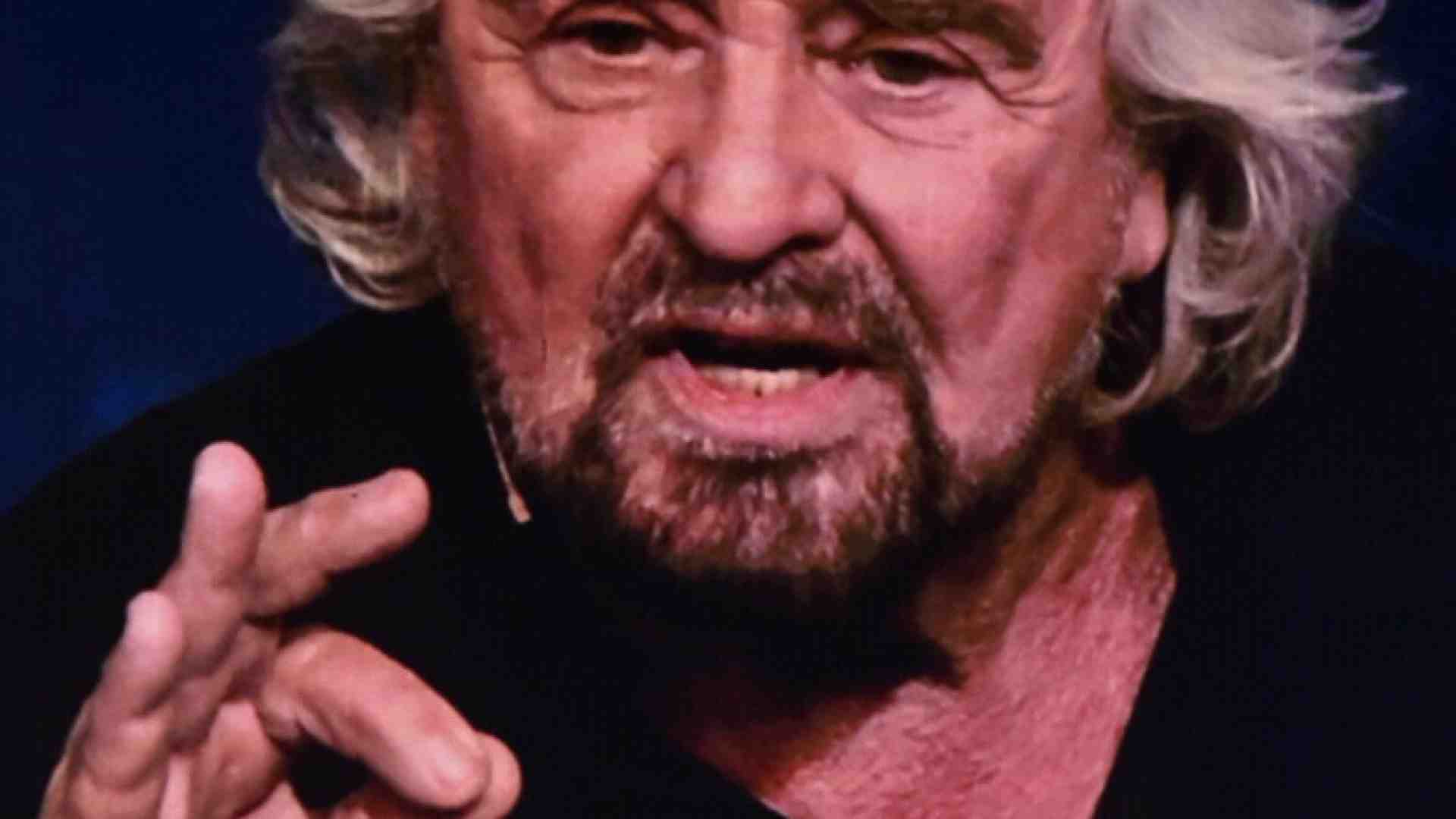 Immagine di La guerra di Grillo a Conte passa da uno show nei teatri sulla fine del M5s