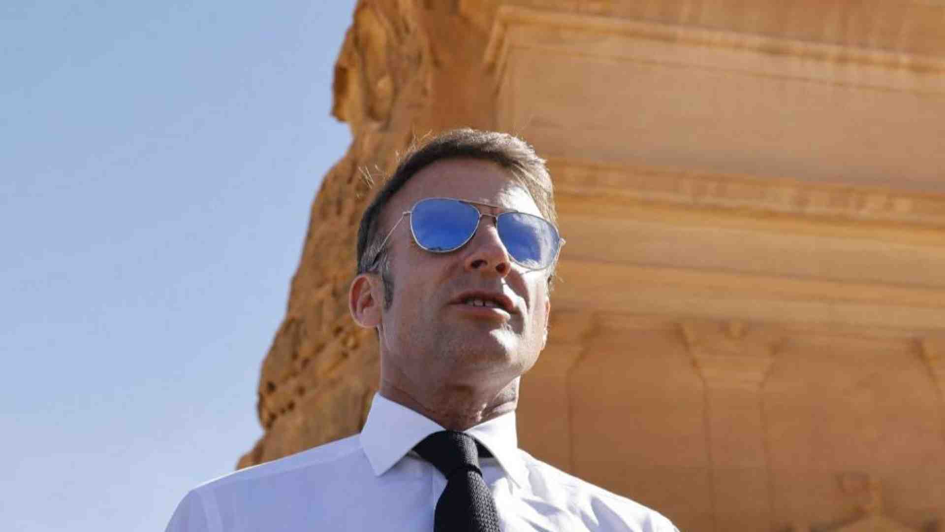 Immagine di Il governo interrotto di Barnier, ecco perché Macron è diventato il «Re solo»