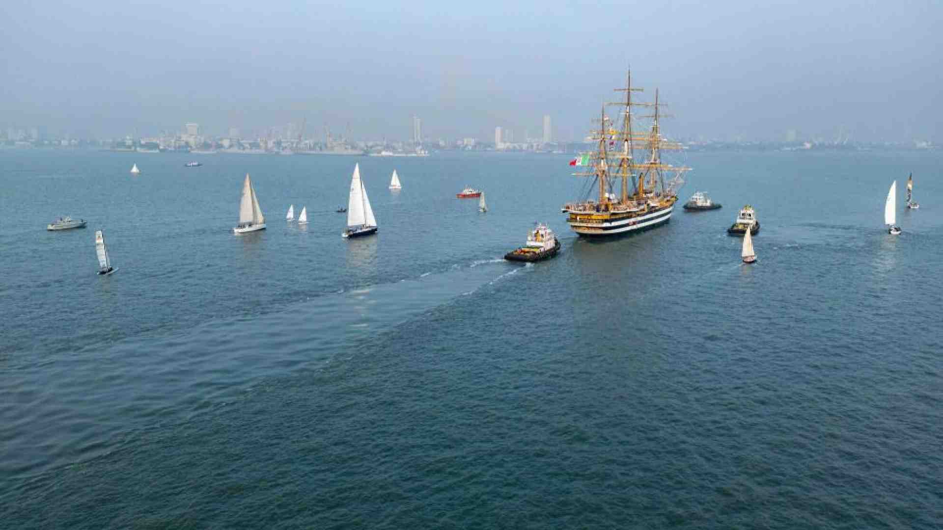 Immagine di L'Italia e la sua "diplomazia dei mari" con il viaggio della Vespucci