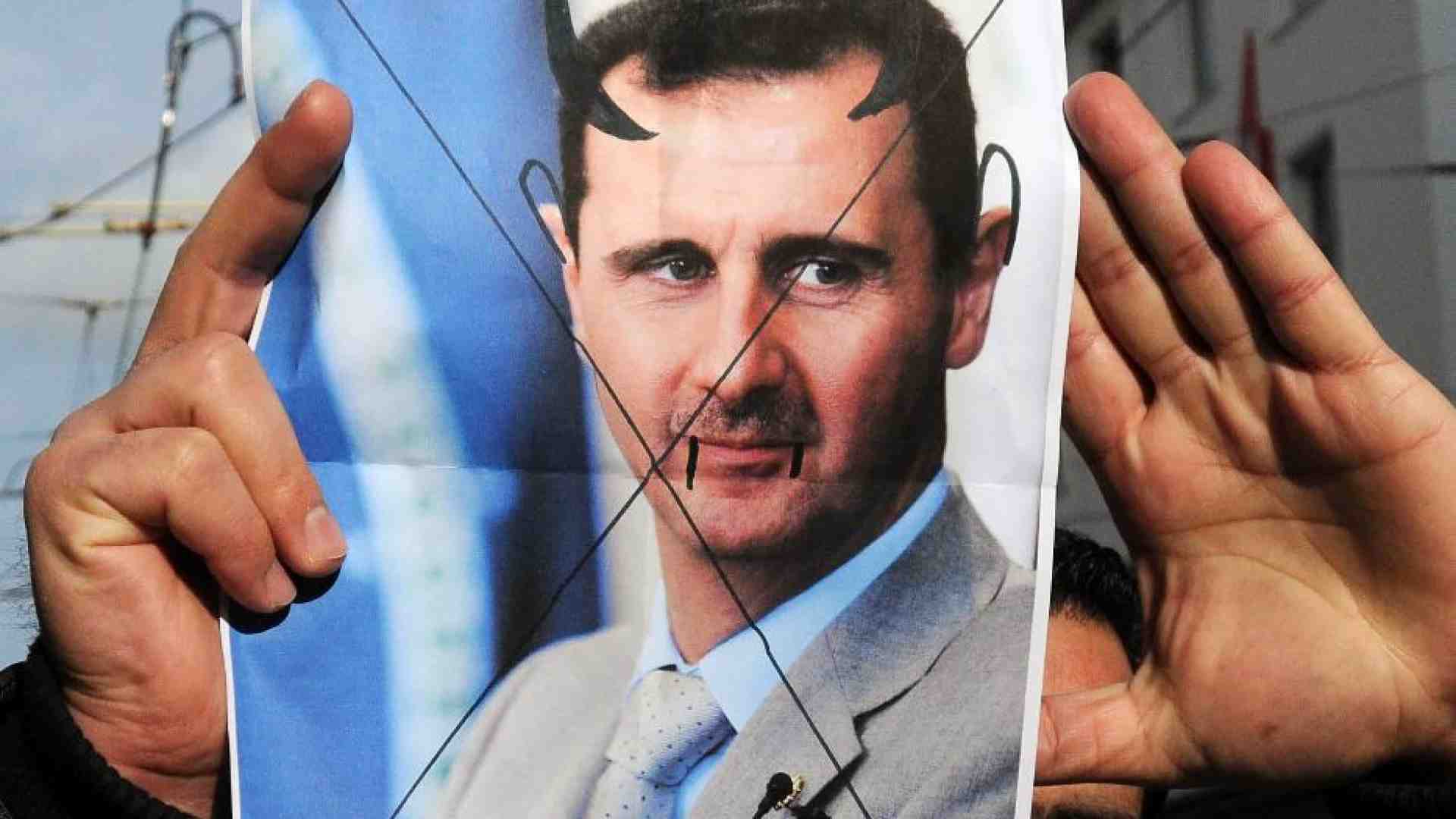 Immagine di Dall'ascesa al potere alla fine del regime. Chi è al-Assad e dov'è ora