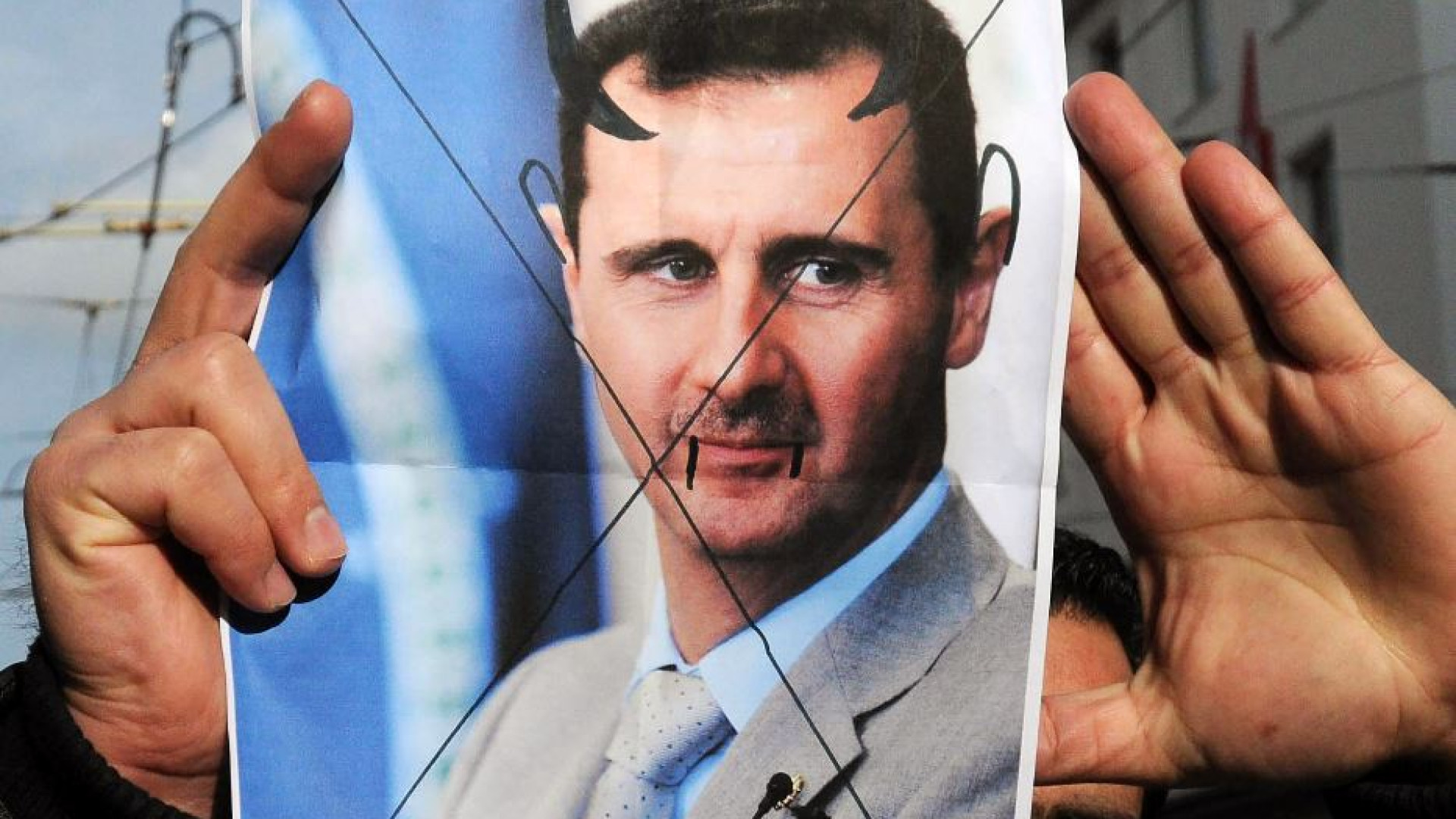 Immagine di Dall'ascesa al potere alla fine del regime. Chi è al-Assad e dov'è ora