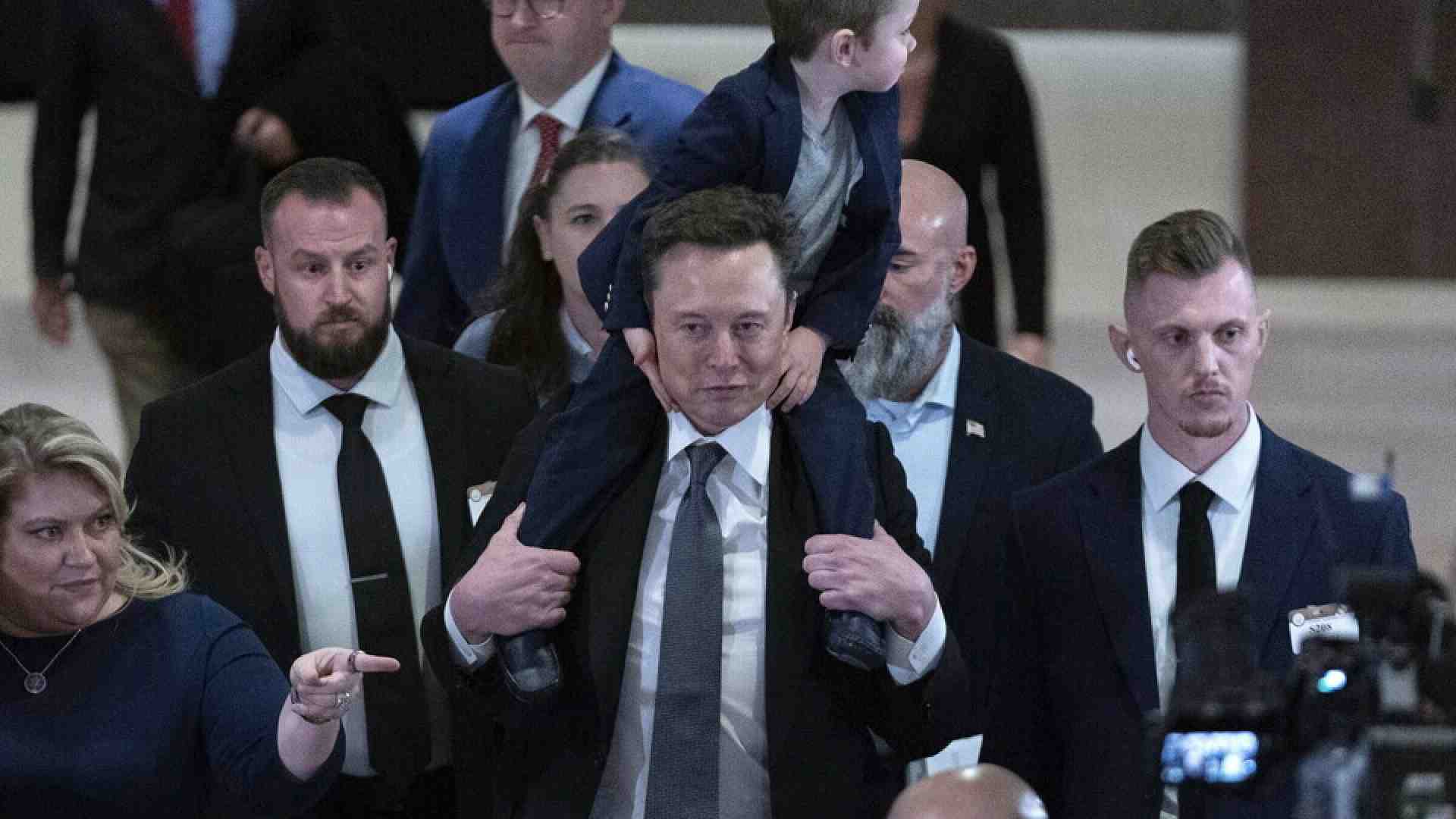 Immagine di Molti nemici, molto Musk. Ecco gli amori, gli ex alleati e la politica del Doge