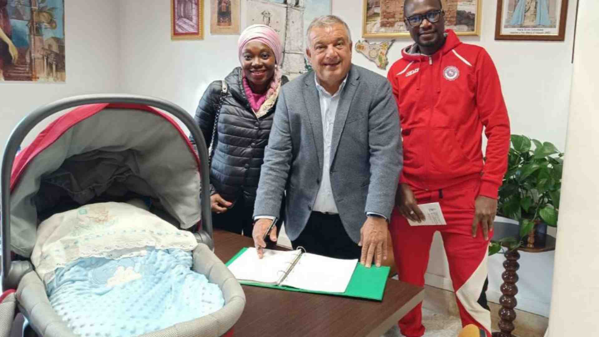 Immagine di I piccoli Comuni “adottano” i migranti. «Una risorsa: li vogliamo fra noi»