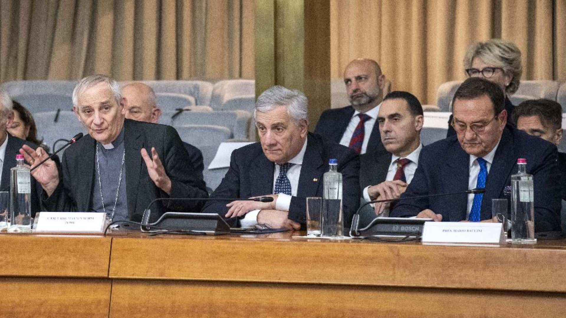 Immagine di Zuppi alla Farnesina: «La cultura dello scarto mette in crisi le democrazie»