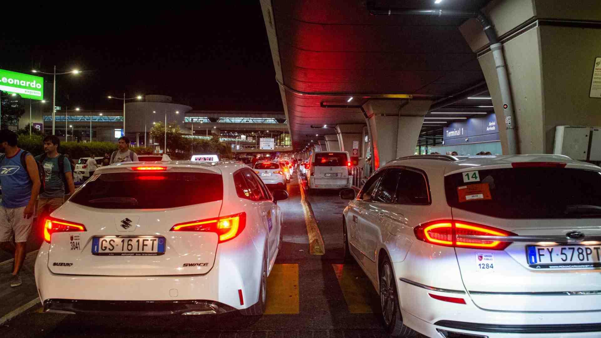 Immagine di Paradosso taxi: ci sono più licenze, ma potrebbero rivelarsi “fantasma”