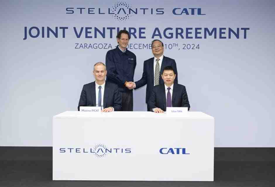 L'investimento di Stellantis in Spagna e statistiche controintuitive