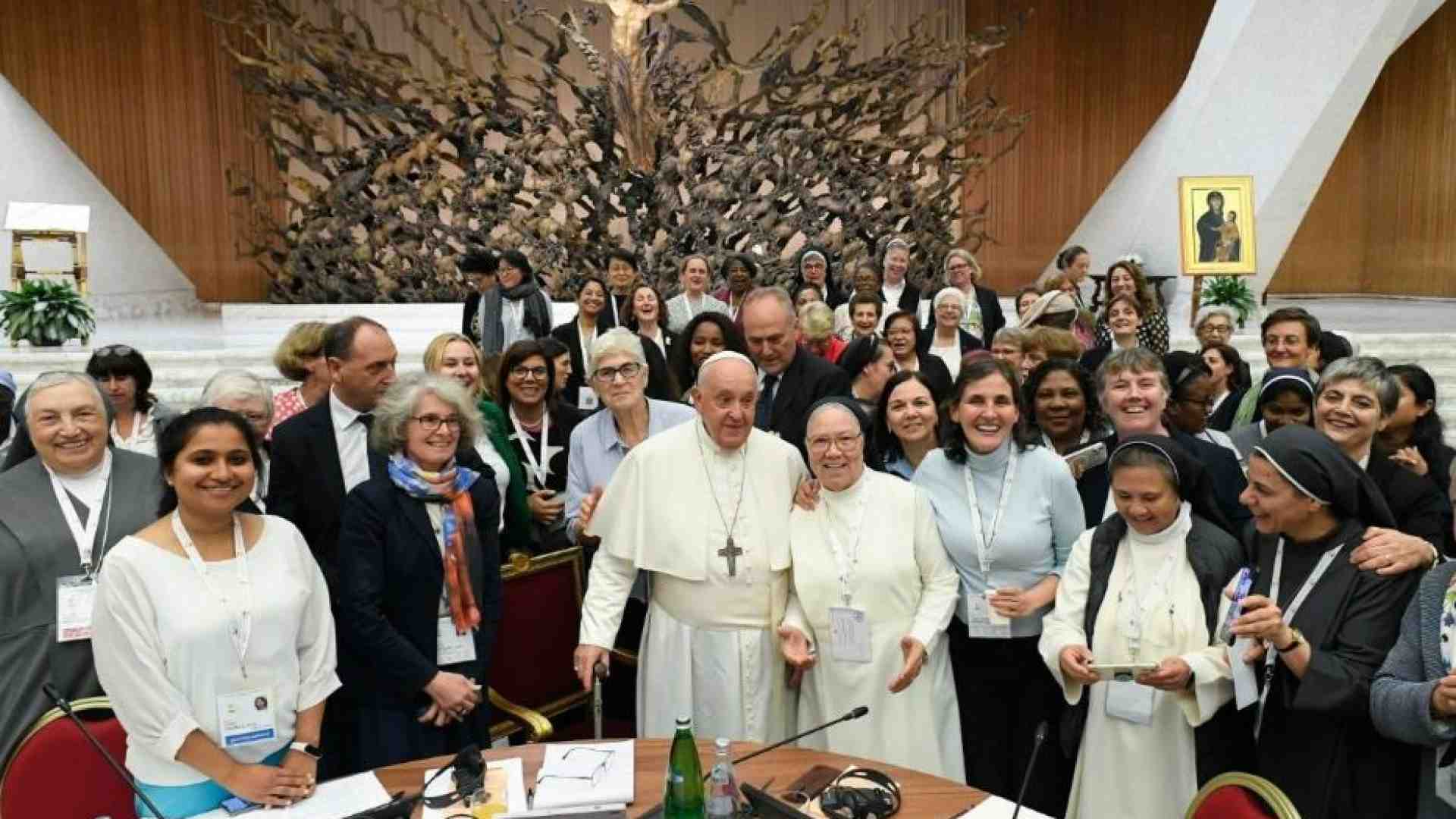 Immagine di Perché una teologia di soli uomini è una "mezza teologia". Ed è rischiosa