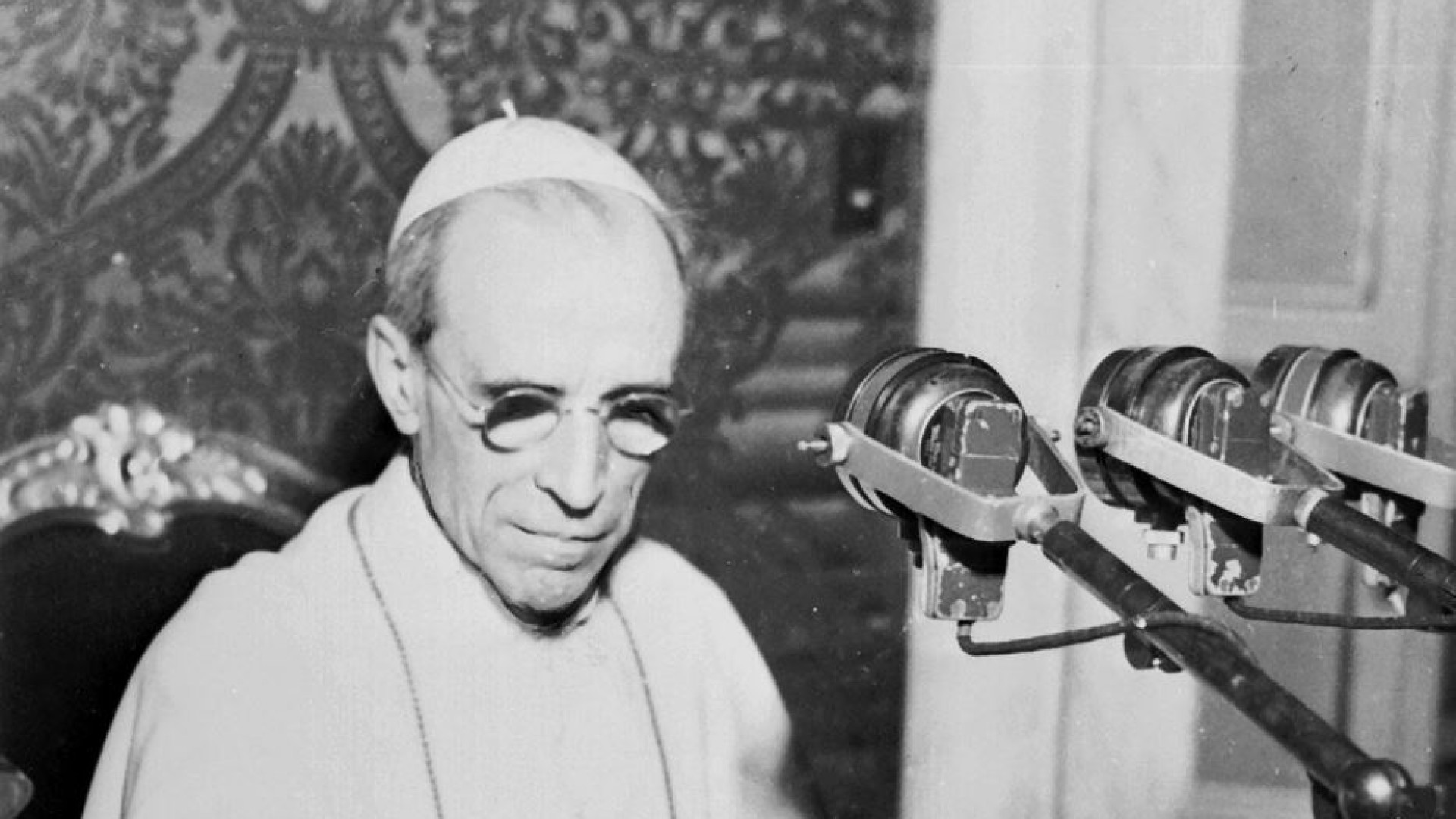Immagine di Pio XII e la democrazia come garanzia di umanità