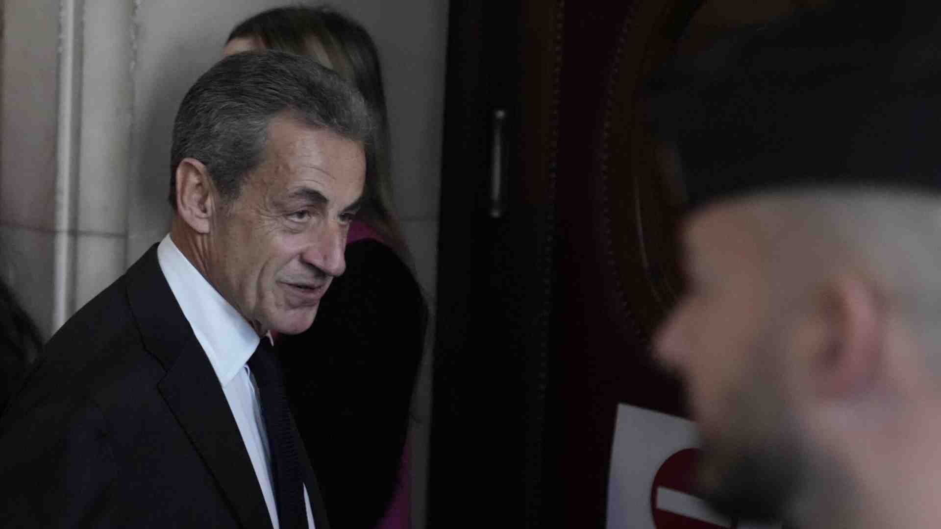 Immagine di Confermata la condanna per lo “scandalo intercettazioni”, ma Sarkozy non molla