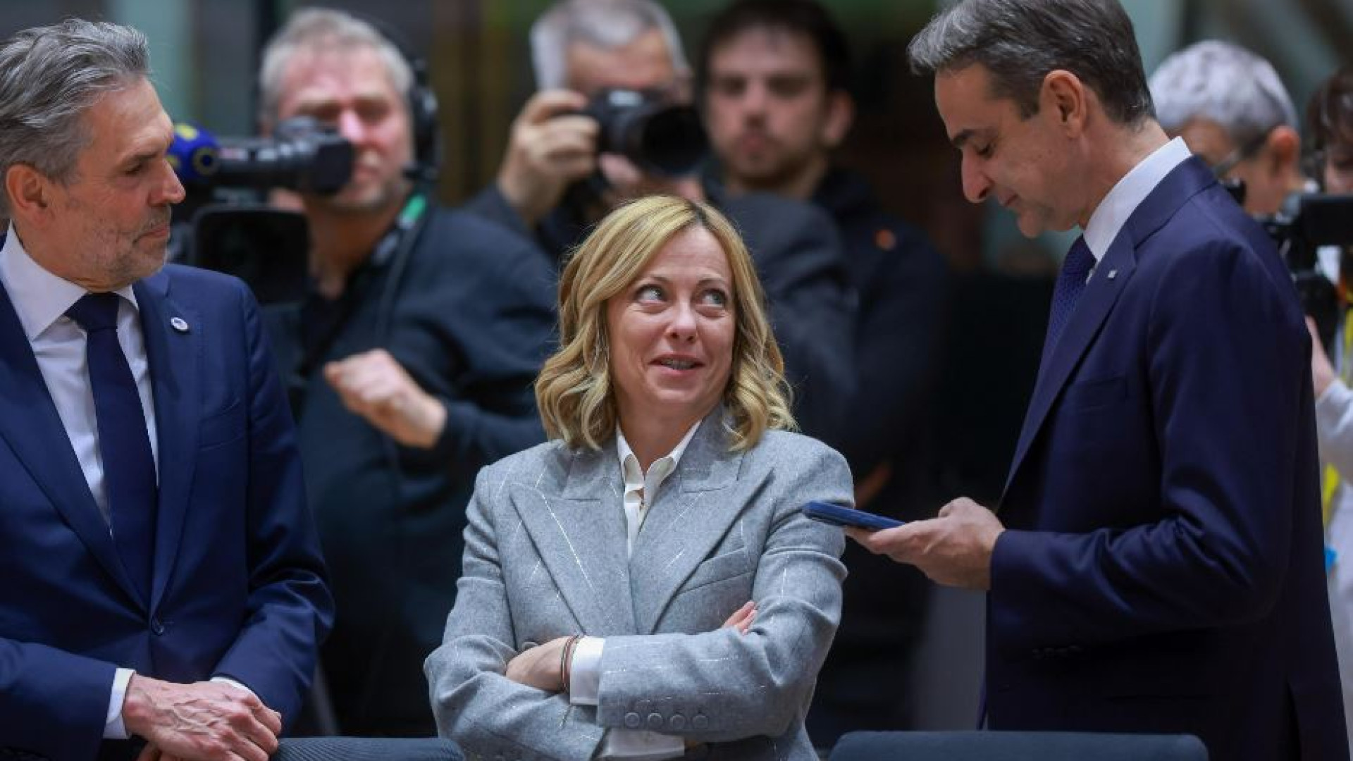 Immagine di Ue, verso «soluzioni innovative» da marzo. Meloni, con febbre, lascia lavori