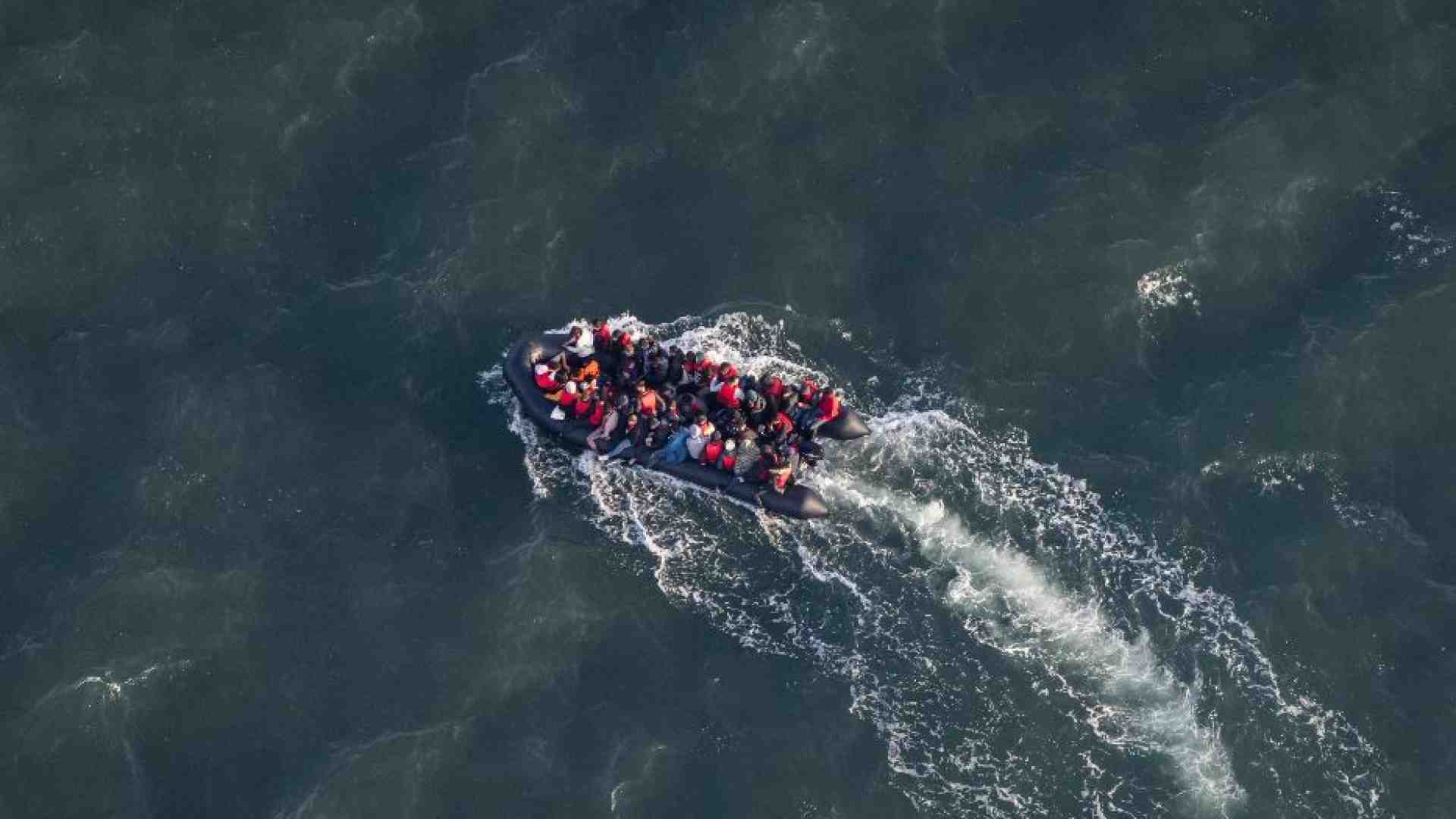Immagine di Naufragio nel Mediterraneo, 15 morti. Sea Watch: «Nessuno li ha soccorsi»