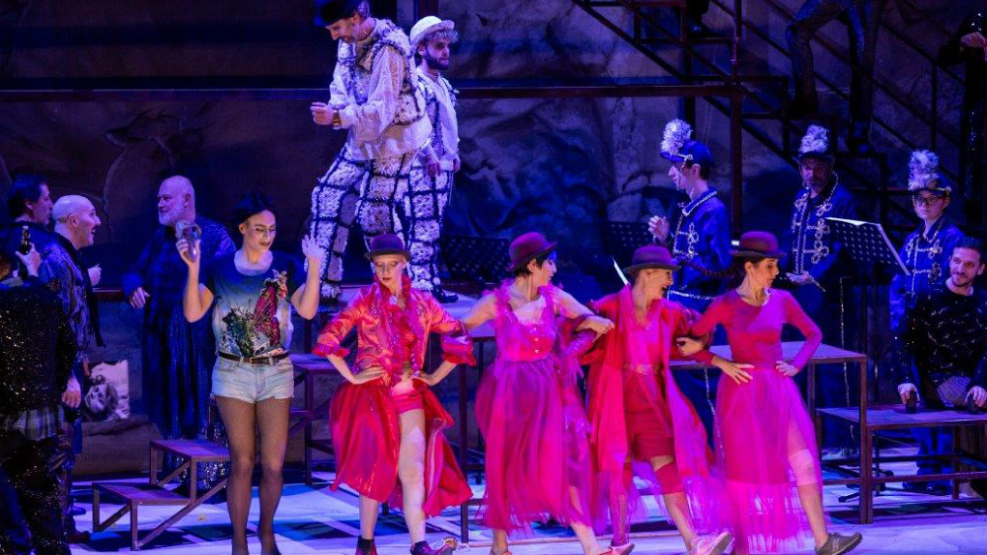 Immagine di Come maschere danzanti