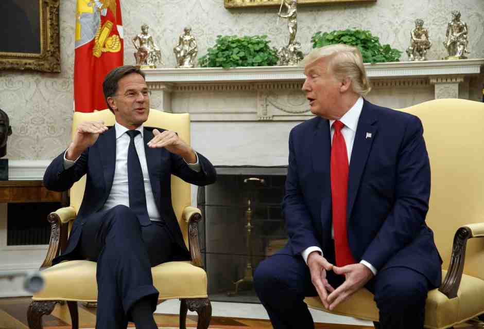 Il segretario generale della Nato Mark Rutte e il presidente eletto degli Stati Uniti Donald Trump (LaPresse)