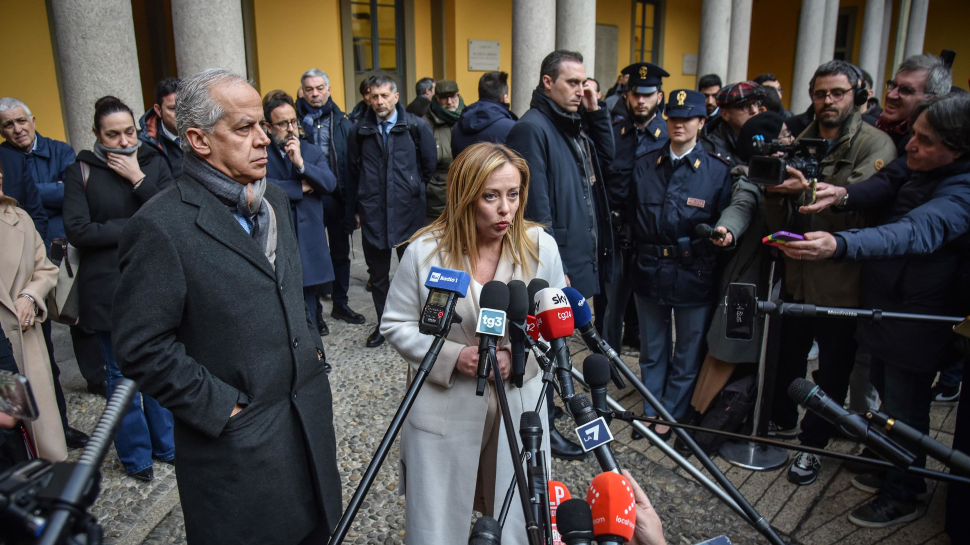 Immagine di I centri in Albania sono pronti, il governo vuole ripartire a gennaio
