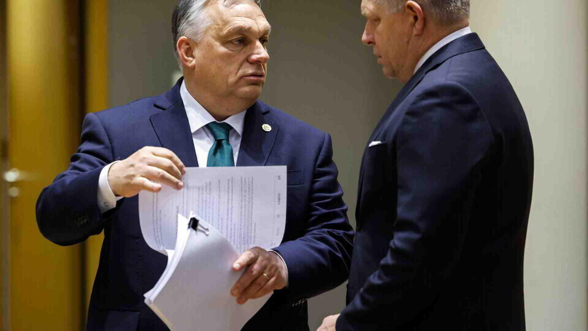 Immagine di Fico apre un’altra breccia per Putin nell’Ue. Il colpo finale all’alleanza di Visegrad