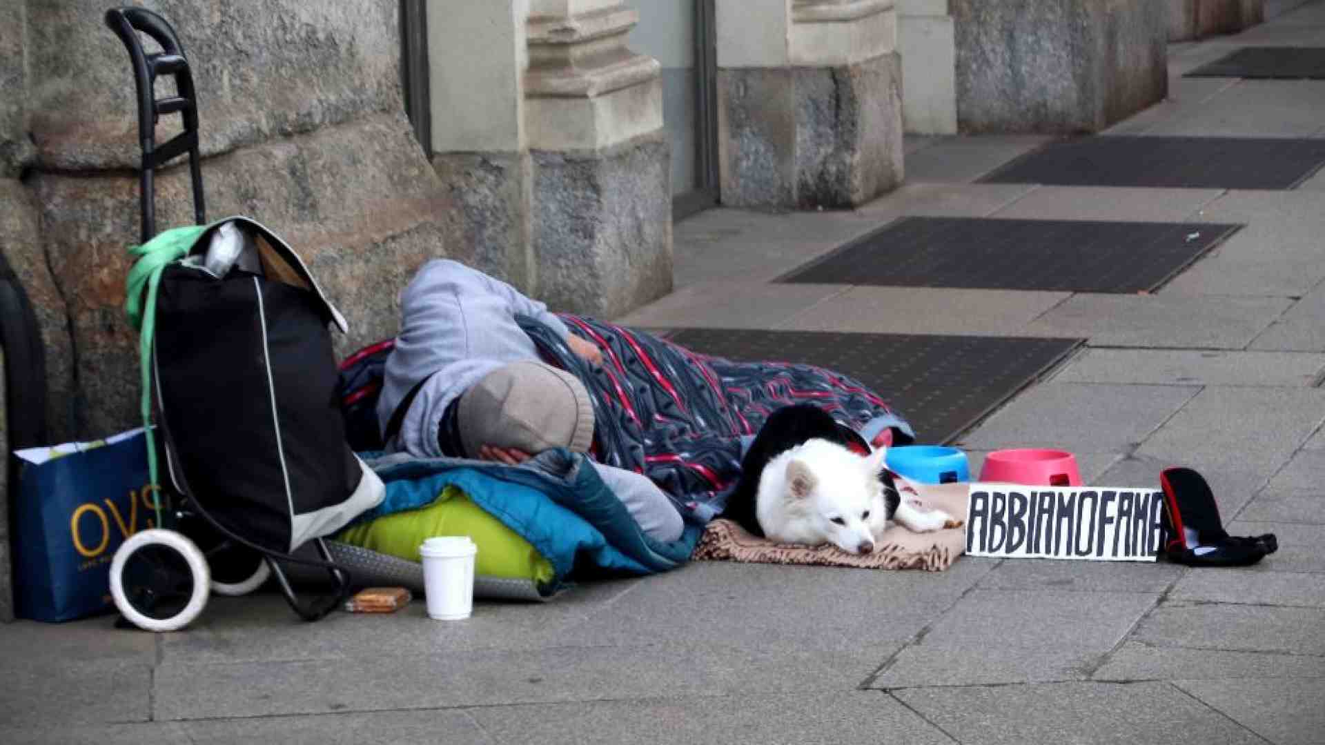Immagine di Morire da soli nelle feste: tre senza tetto deceduti in tre giorni