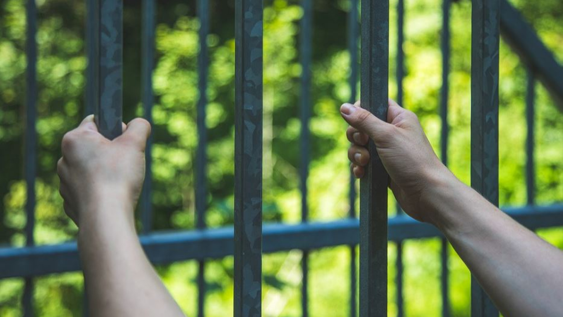 Immagine di Voltarsi per guardare il fratello, un canto libero sale dal carcere