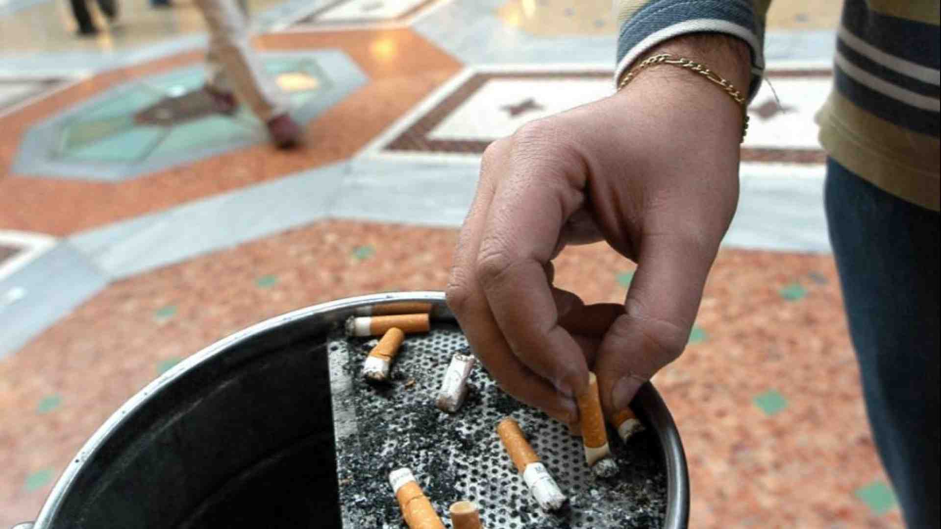 Immagine di Divieto di fumo all'aperto a Milano: quando parte, cosa c'è da sapere
