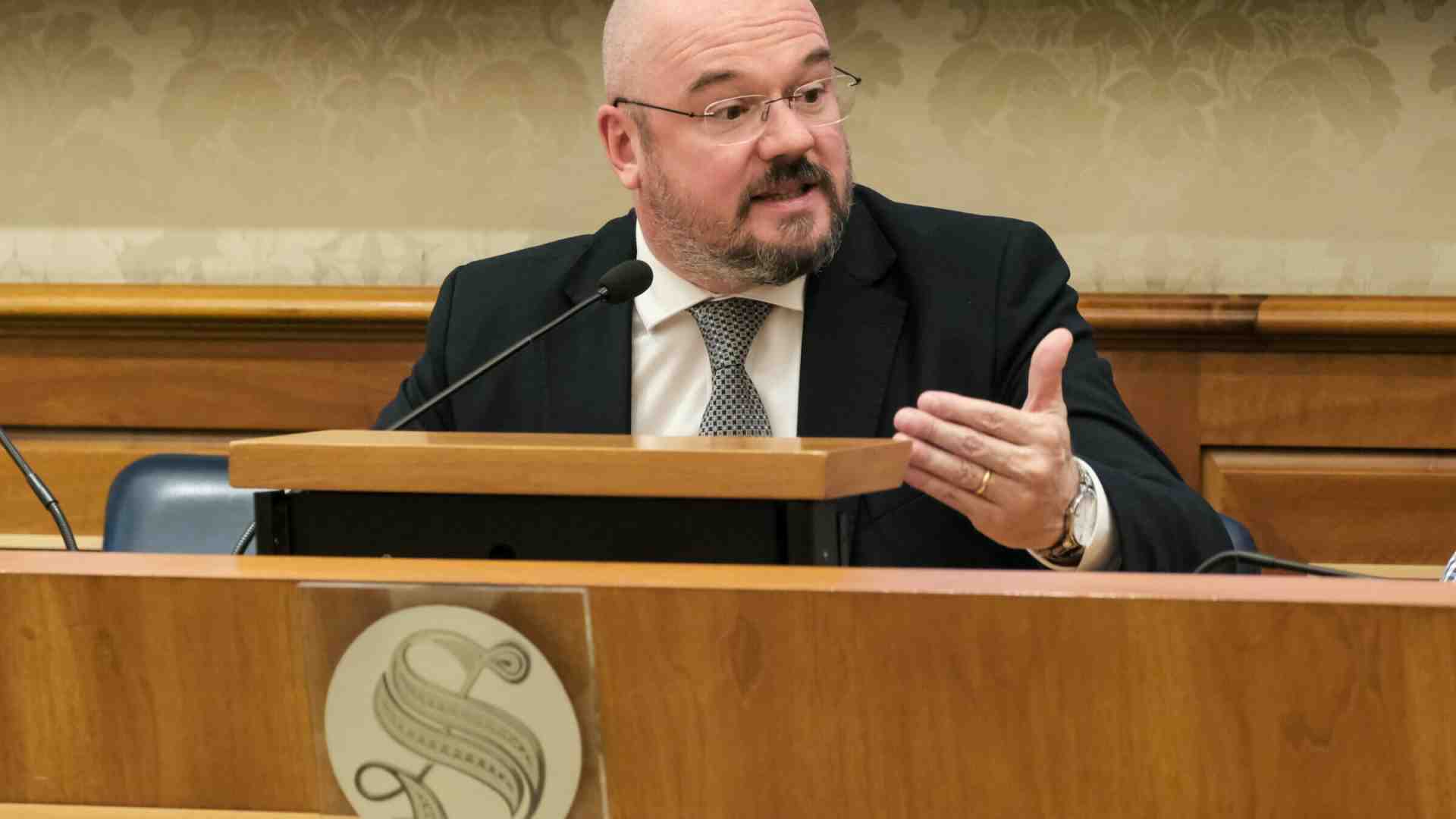 Immagine di Borghi (Iv): "Questa legge di Bilancio non funziona più. E non è colpa (solo) di Meloni"