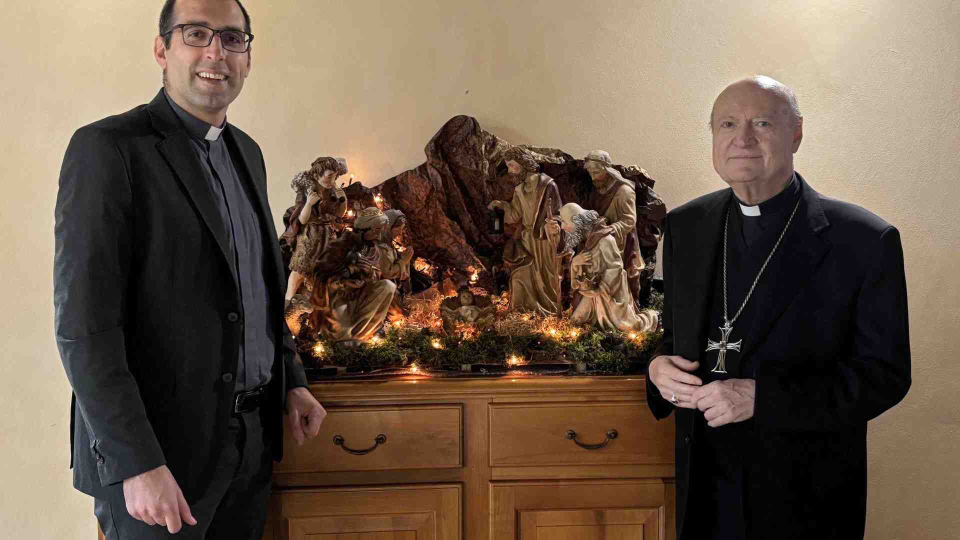 Immagine di Il card. Ravasi “legge” il presepe: «La Natività racconta l’attualità»