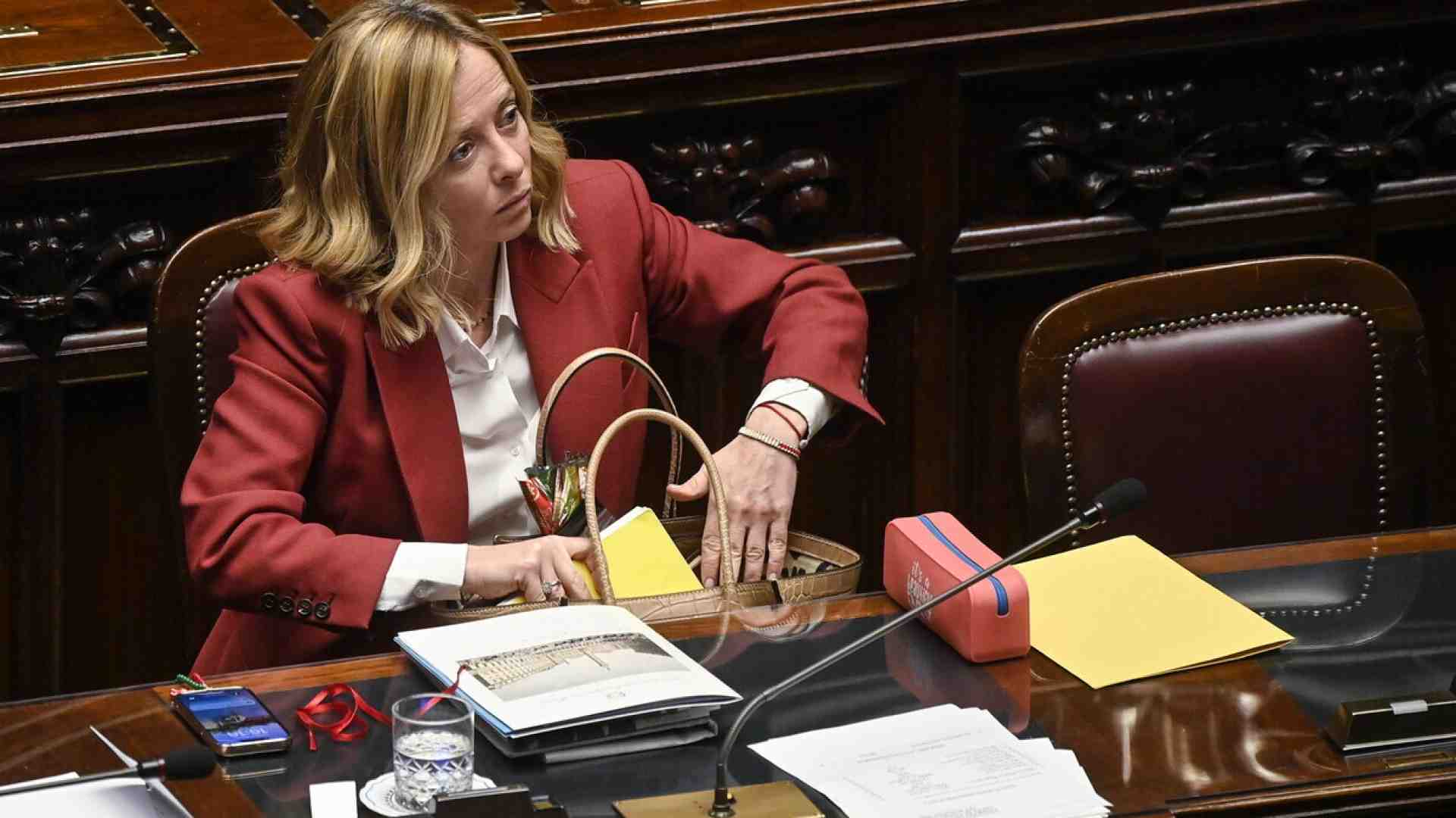 Immagine di Manovra e post Figliuolo in Emilia-Romagna: i botti di fine anno del governo