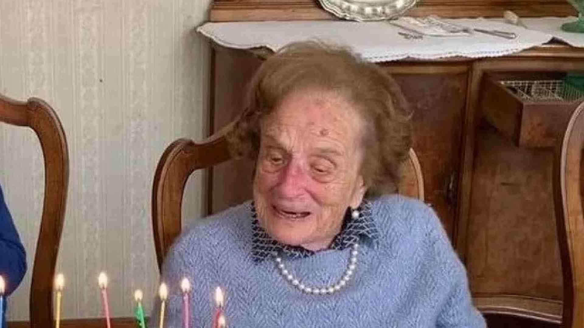 Immagine di Le guerre, il Covid, l'alluvione: a 114 anni se n'è andata nonna Claudia