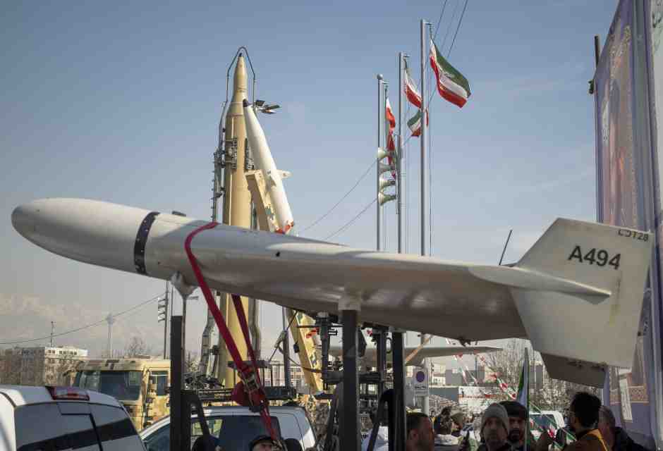 Uno Shahed-136  (Uav) di fabbricazione iraniana esposto a Teheran (Getty Images)&nbsp;<br />