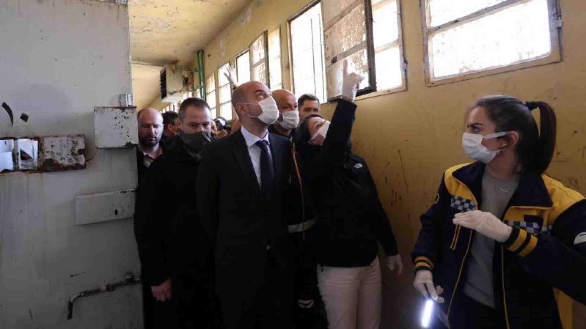 Immagine di Da Parigi e Berlino arriva una «mano tesa» alla Siria di Jolani