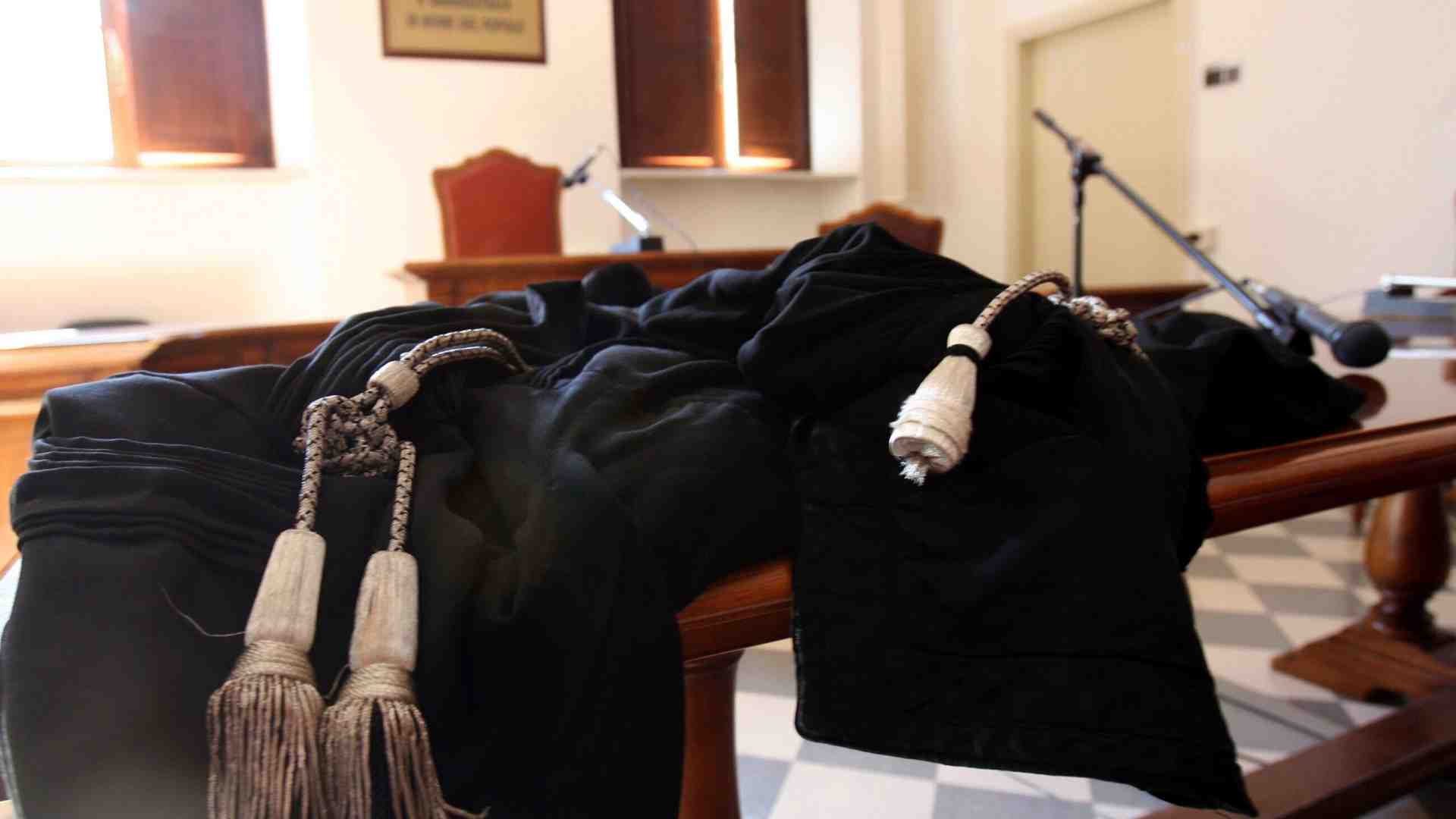 Immagine di Se passa la separazione delle carriere dei magistrati, cambiamo il dress code