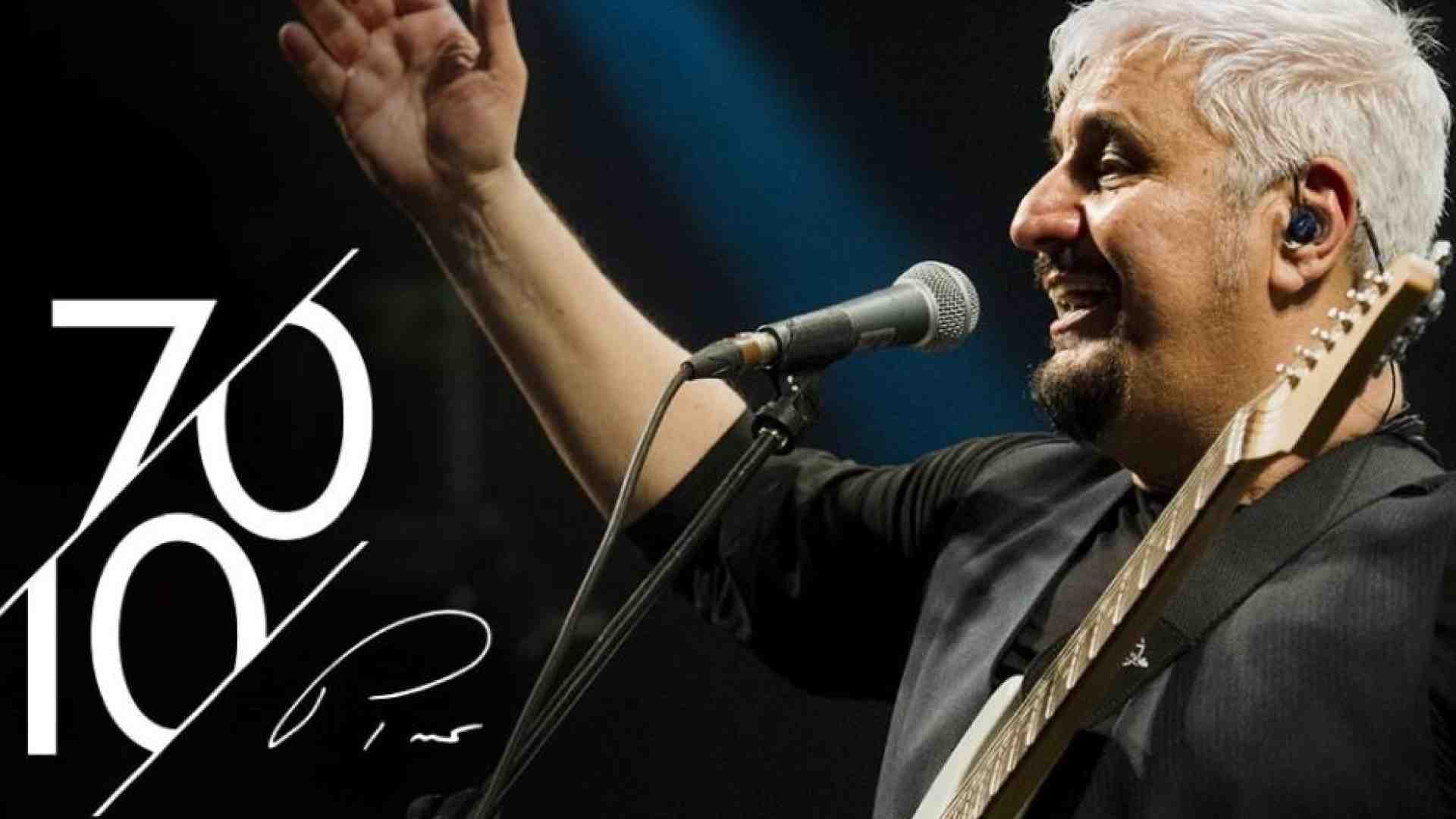 Immagine di Perché la voce di Pino Daniele ci fa piangere ancora