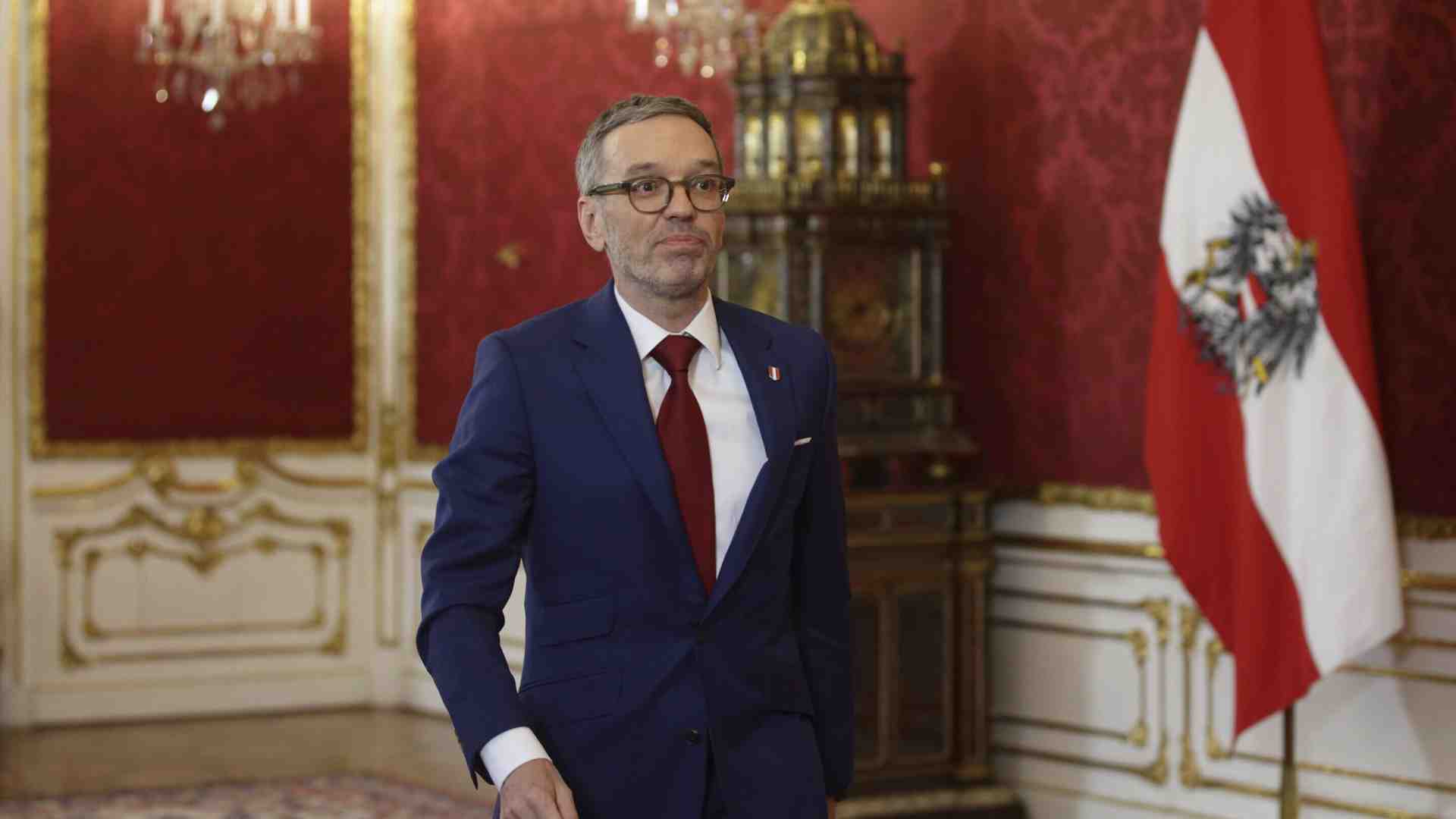 Immagine di L’Austria all’estrema destra: il leader della Fpö Kickl ha l’incarico di formare il governo